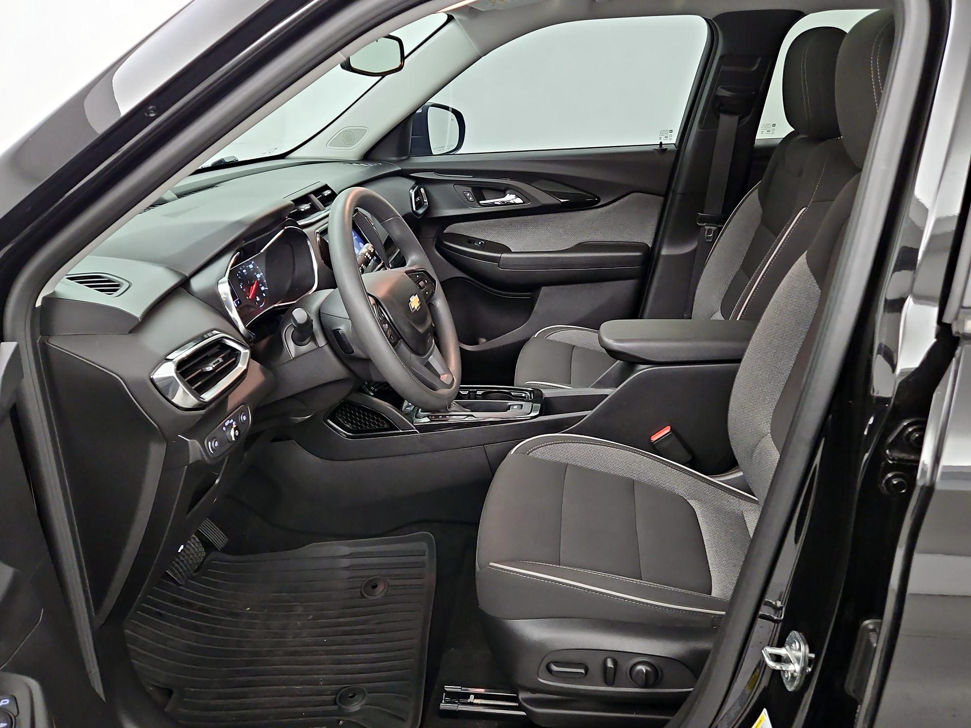 Thumbnail: 2021 Chevrolet TrailBlazer - 11