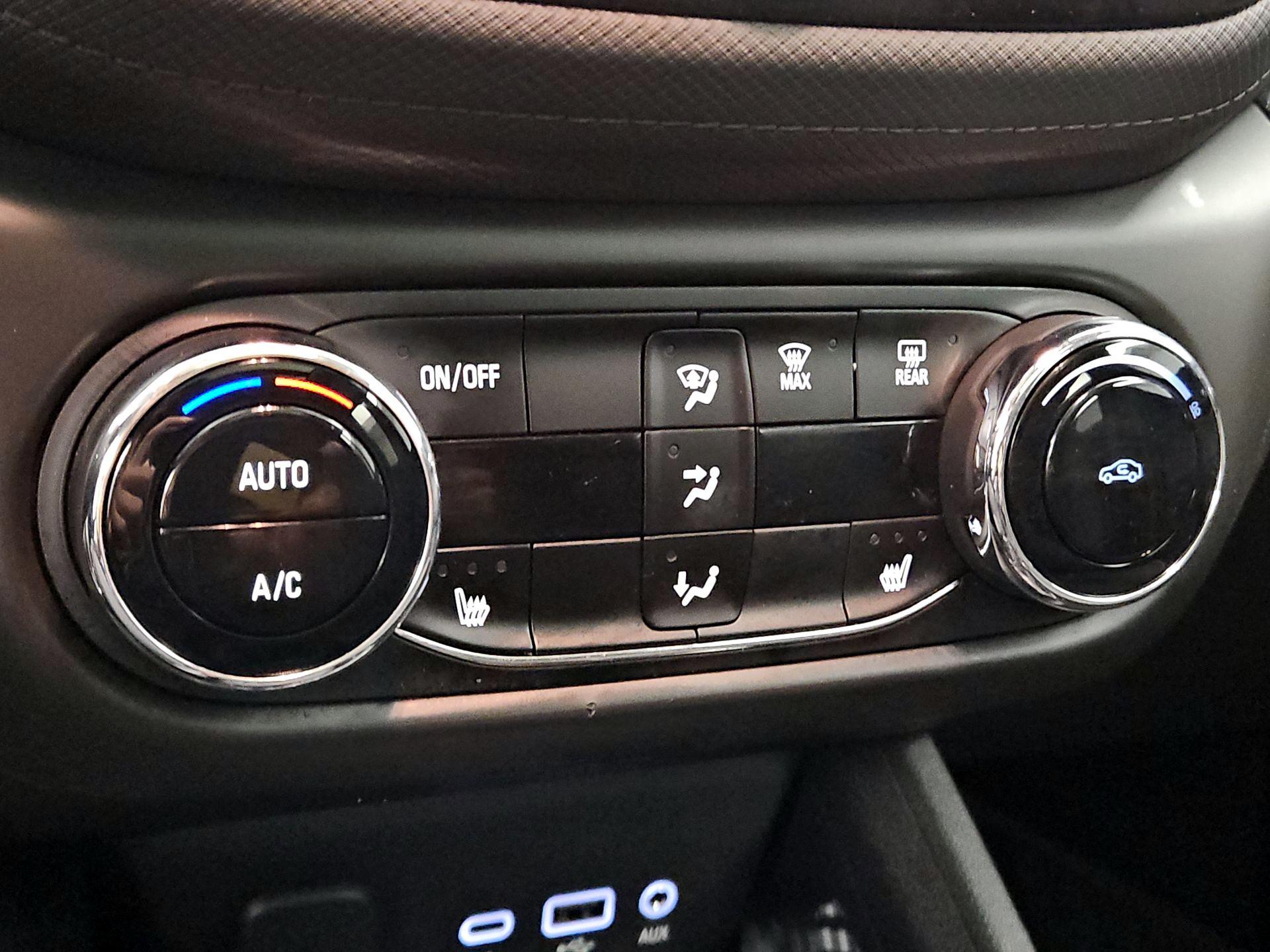 Thumbnail: 2021 Chevrolet TrailBlazer - 16