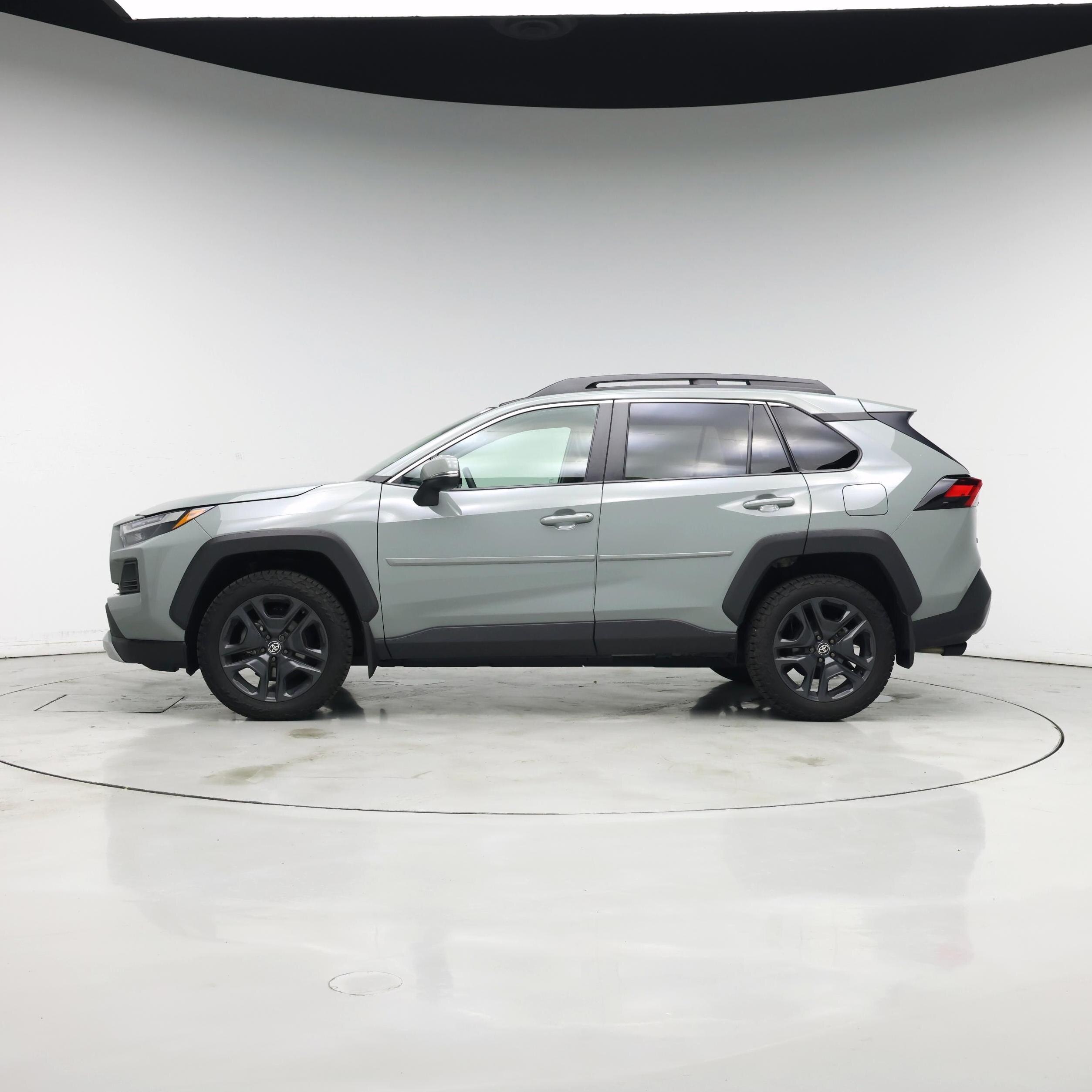 Thumbnail: 2023 Toyota RAV4 - 3