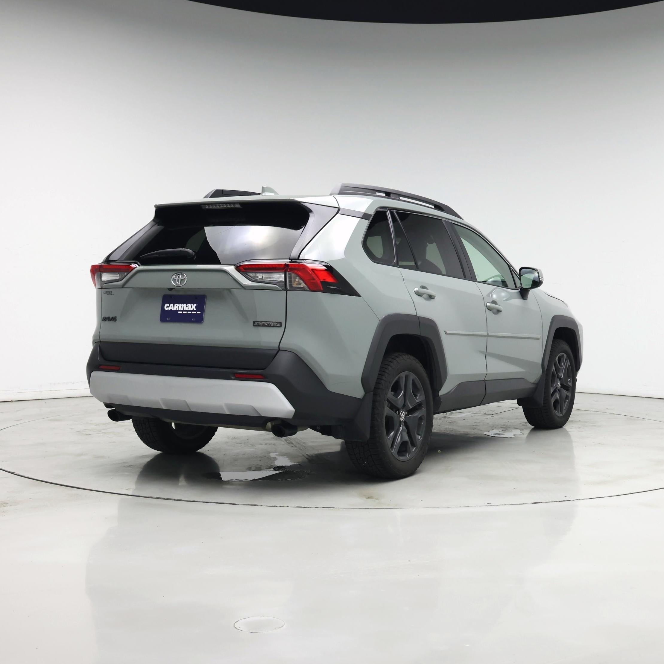 Thumbnail: 2023 Toyota RAV4 - 8