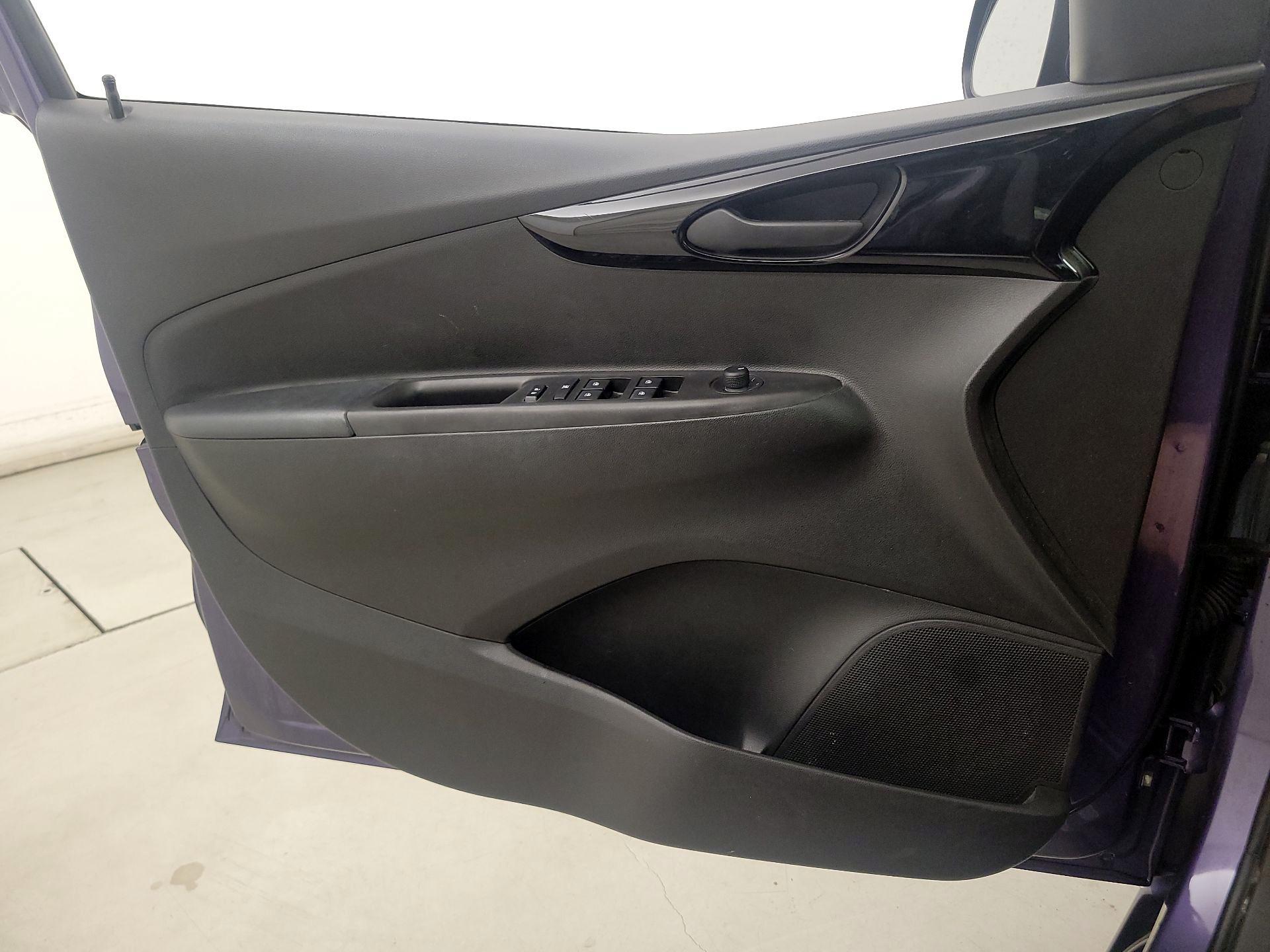 Thumbnail: 2017 Chevrolet Spark - 12