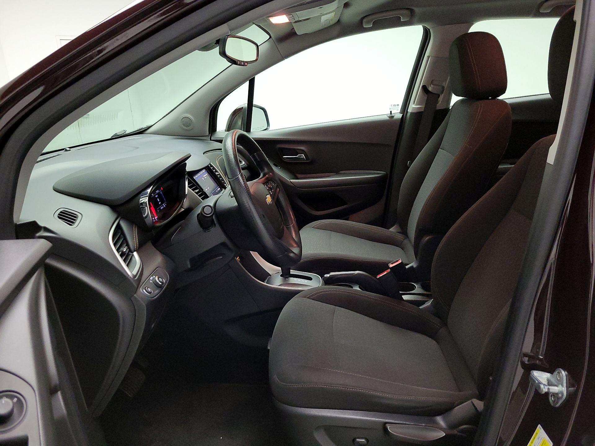 Thumbnail: 2020 Chevrolet Trax - 11