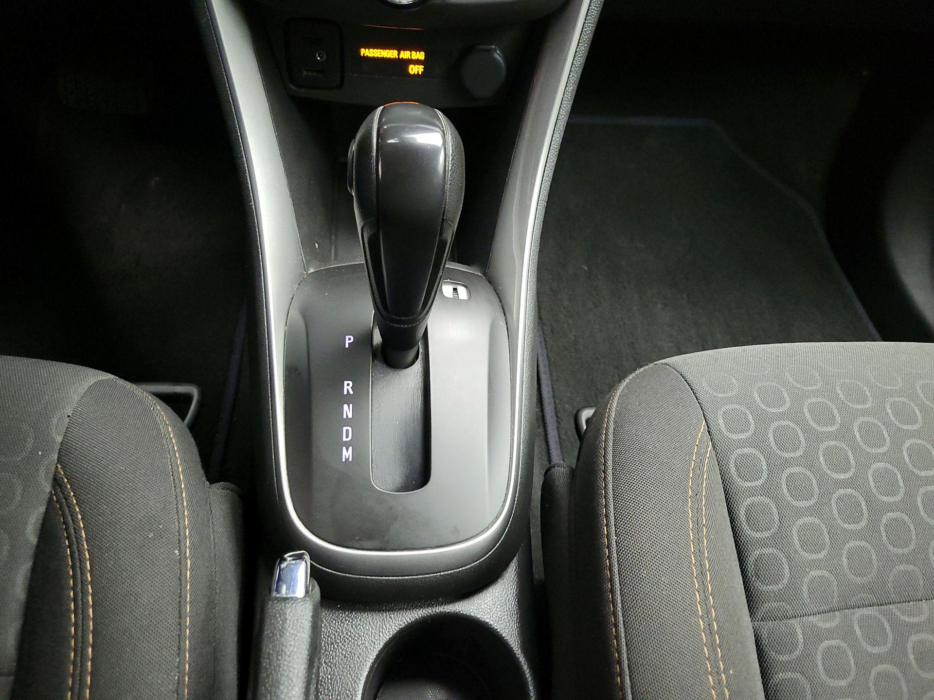 Thumbnail: 2020 Chevrolet Trax - 16