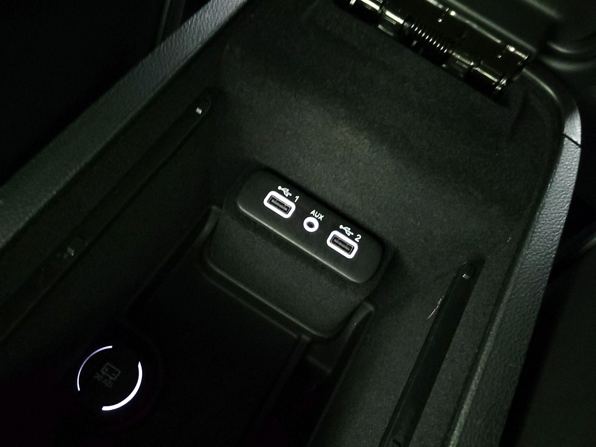 Thumbnail: 2022 Dodge Charger - 18