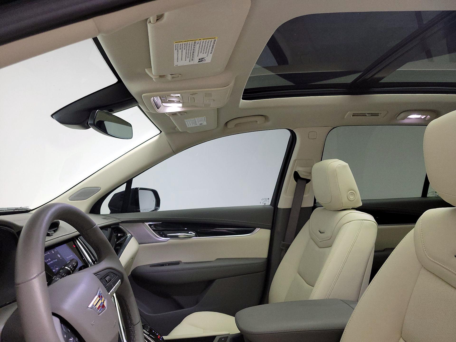 Thumbnail: 2024 Cadillac XT6 - 20