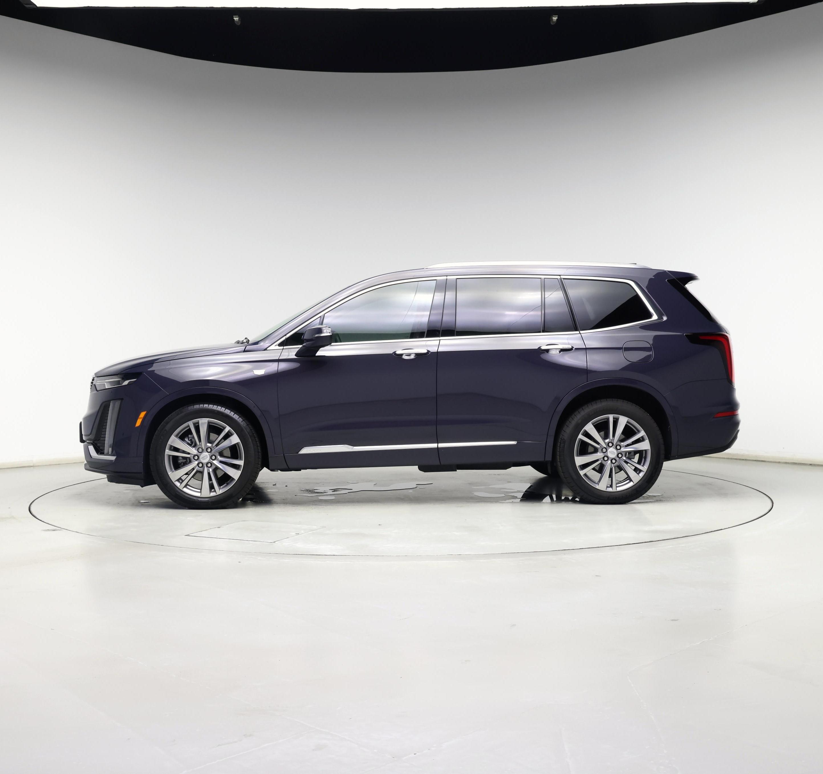 Thumbnail: 2024 Cadillac XT6 - 3