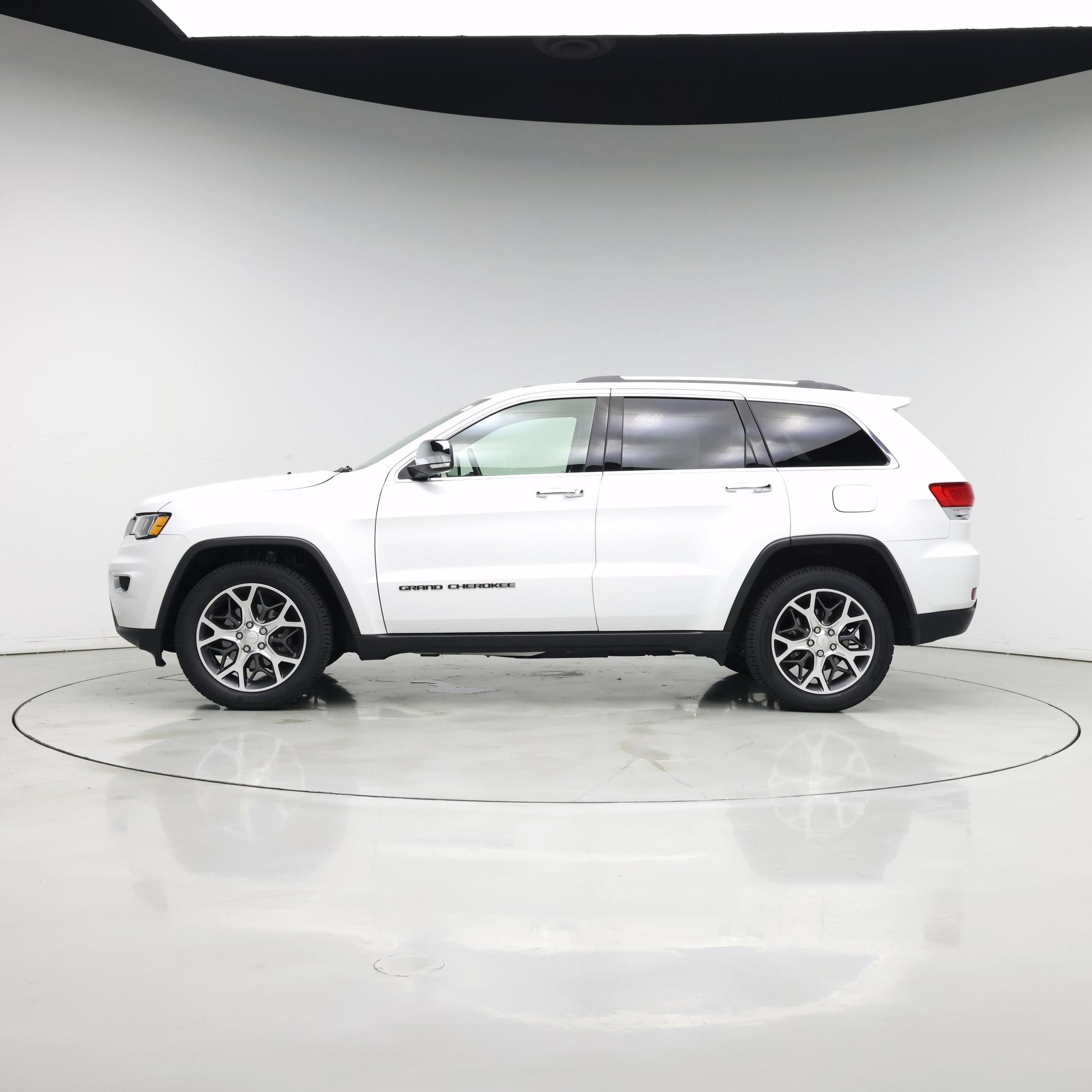 Thumbnail: 2019 Jeep Grand Cherokee - 3