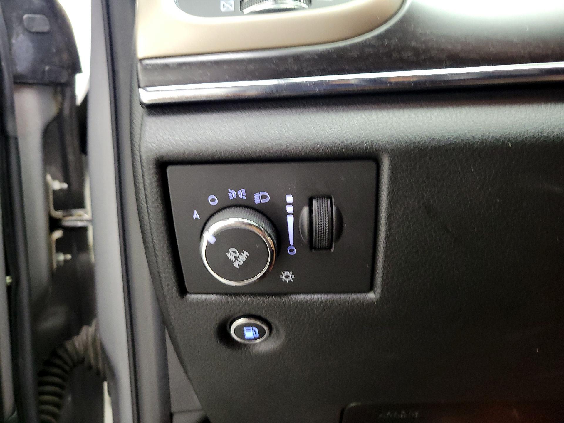 Thumbnail: 2014 Jeep Grand Cherokee - 13