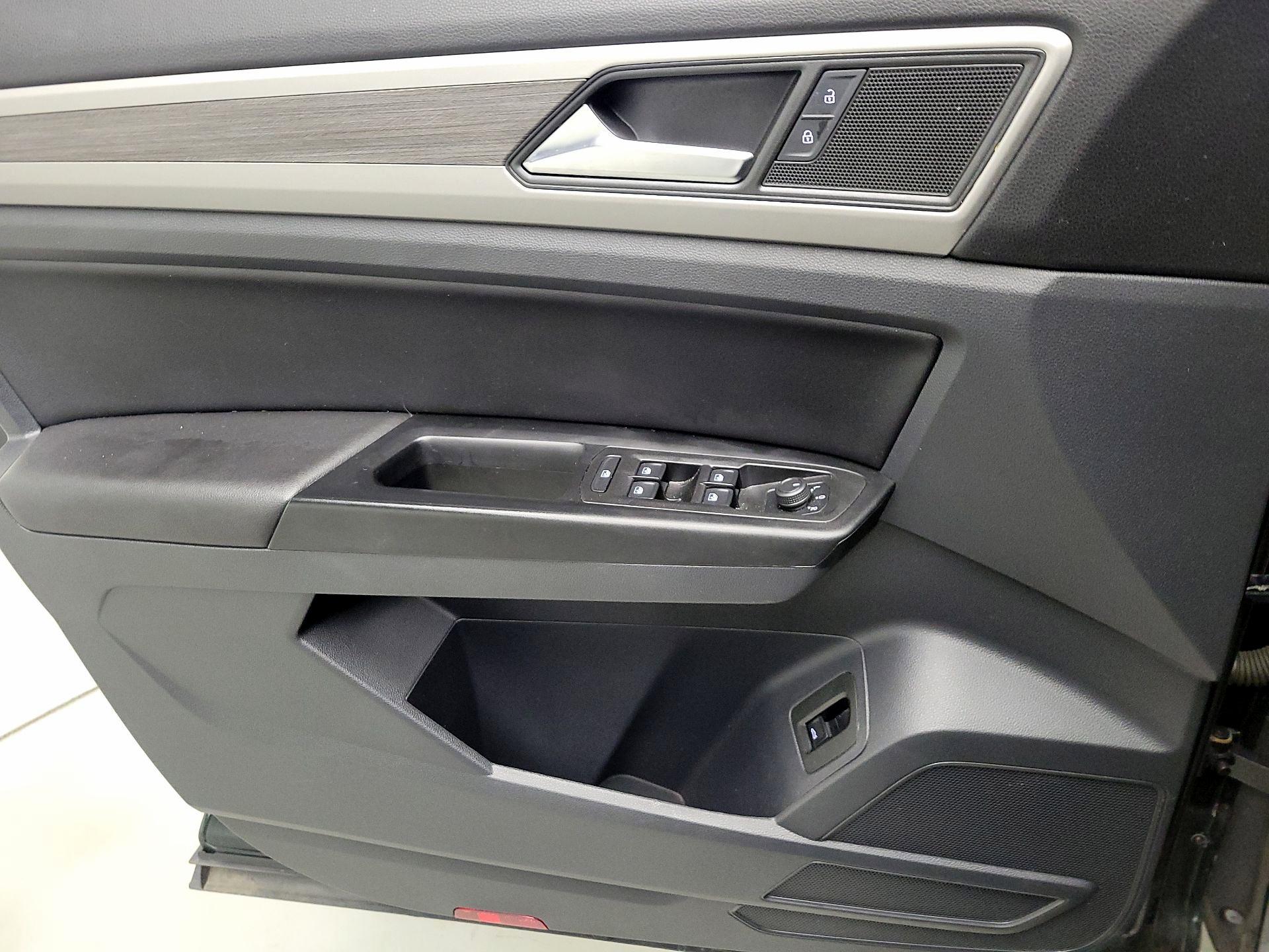 Thumbnail: 2021 Volkswagen Atlas - 12