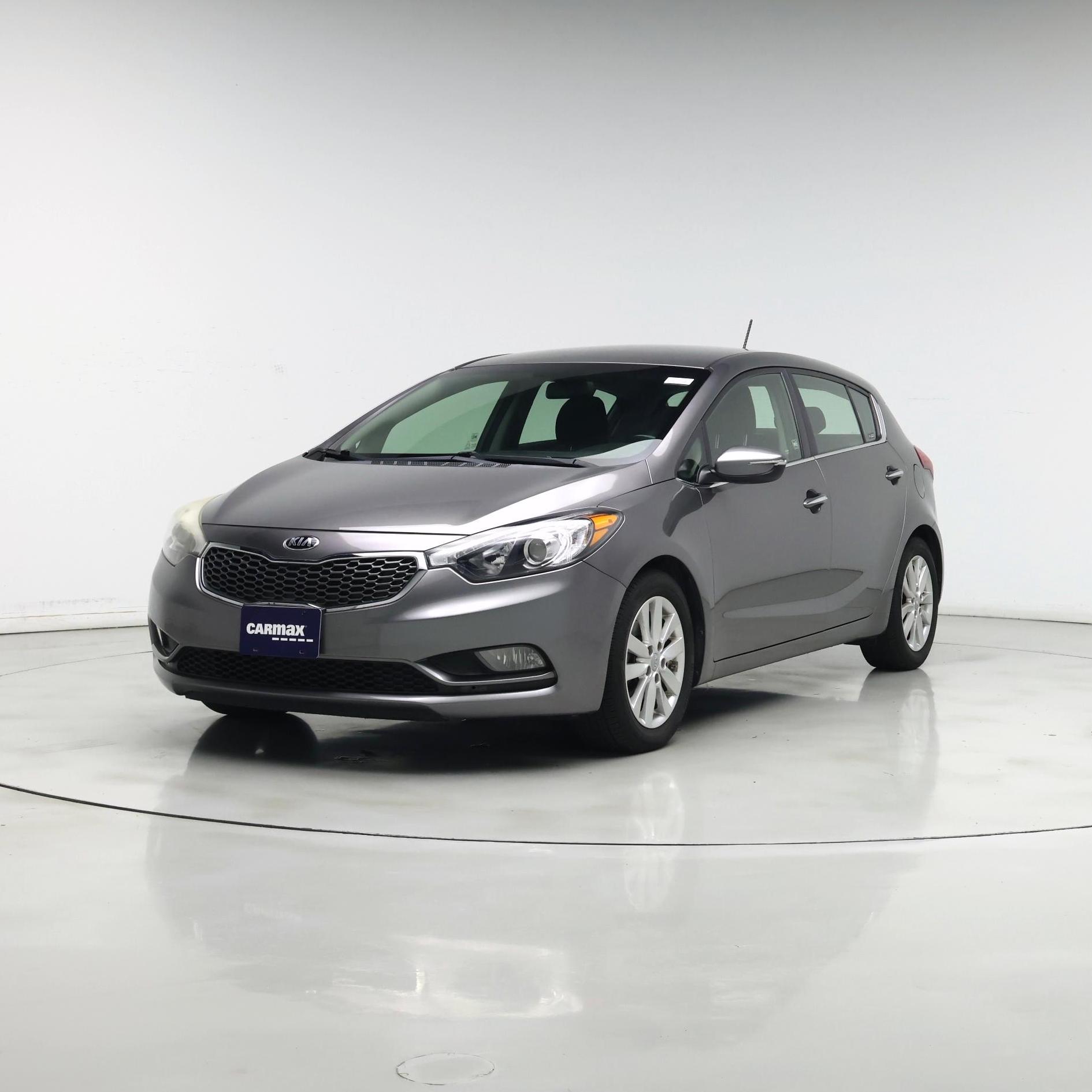 Thumbnail: 2015 Kia Forte - 4