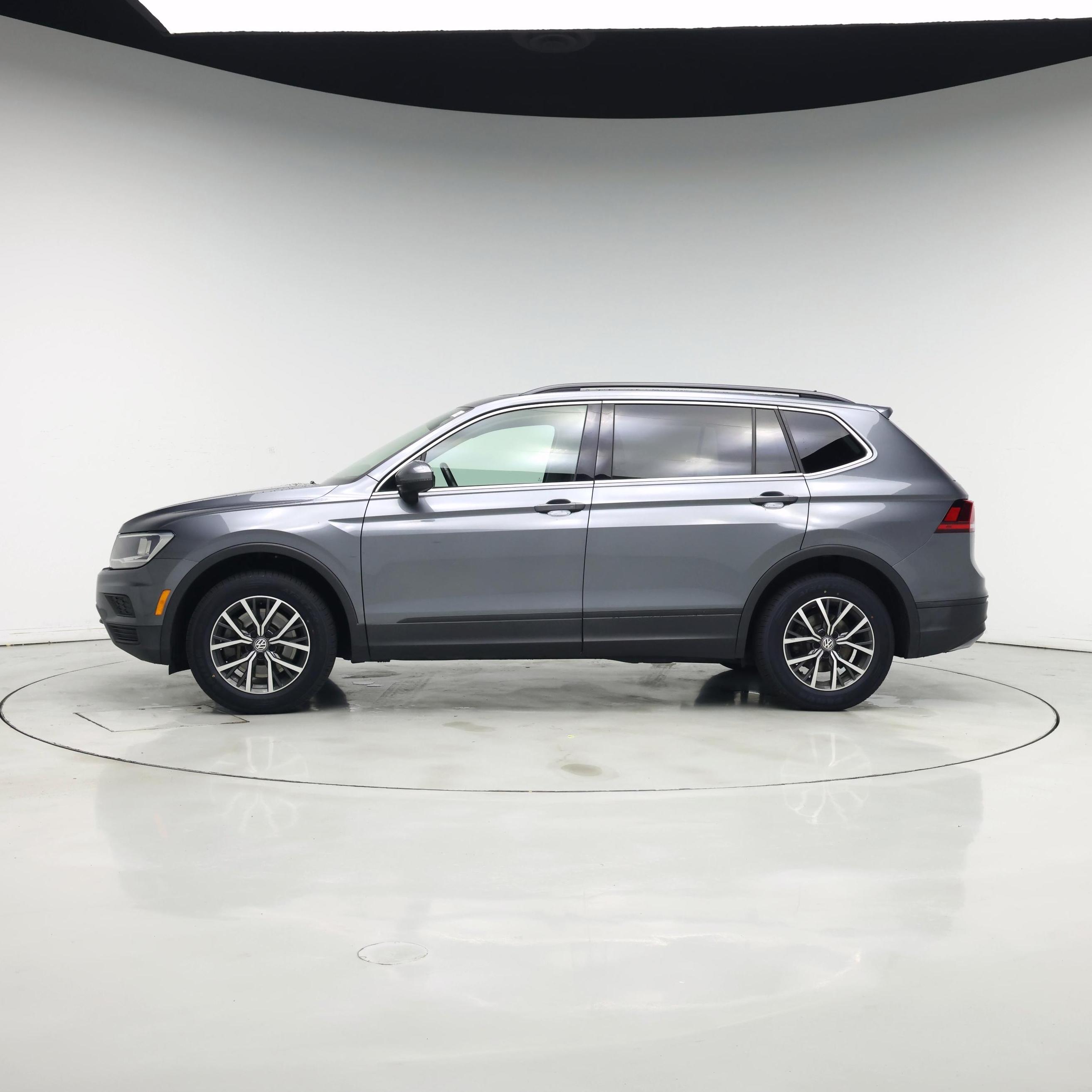 Thumbnail: 2019 Volkswagen Tiguan - 3