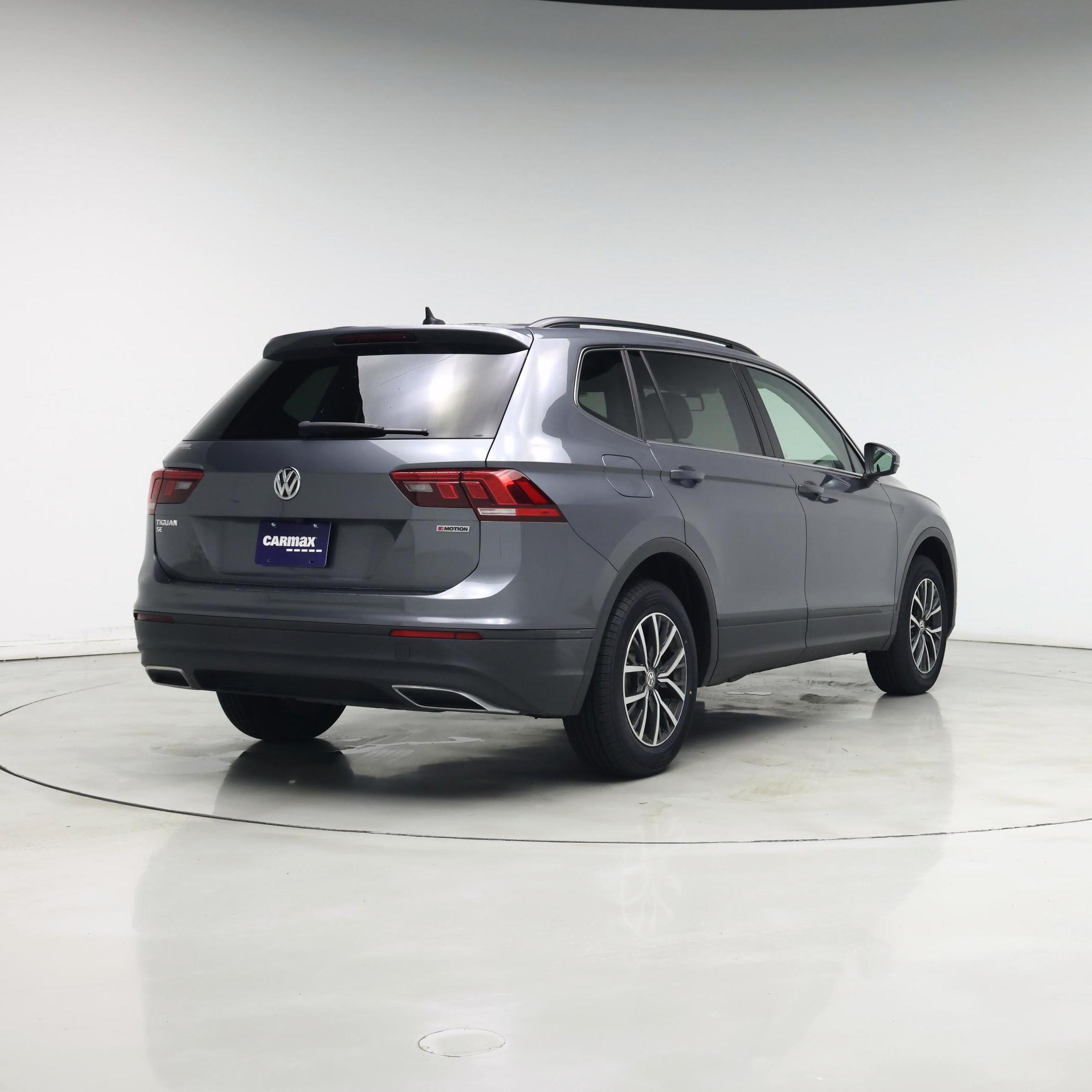 Thumbnail: 2019 Volkswagen Tiguan - 8