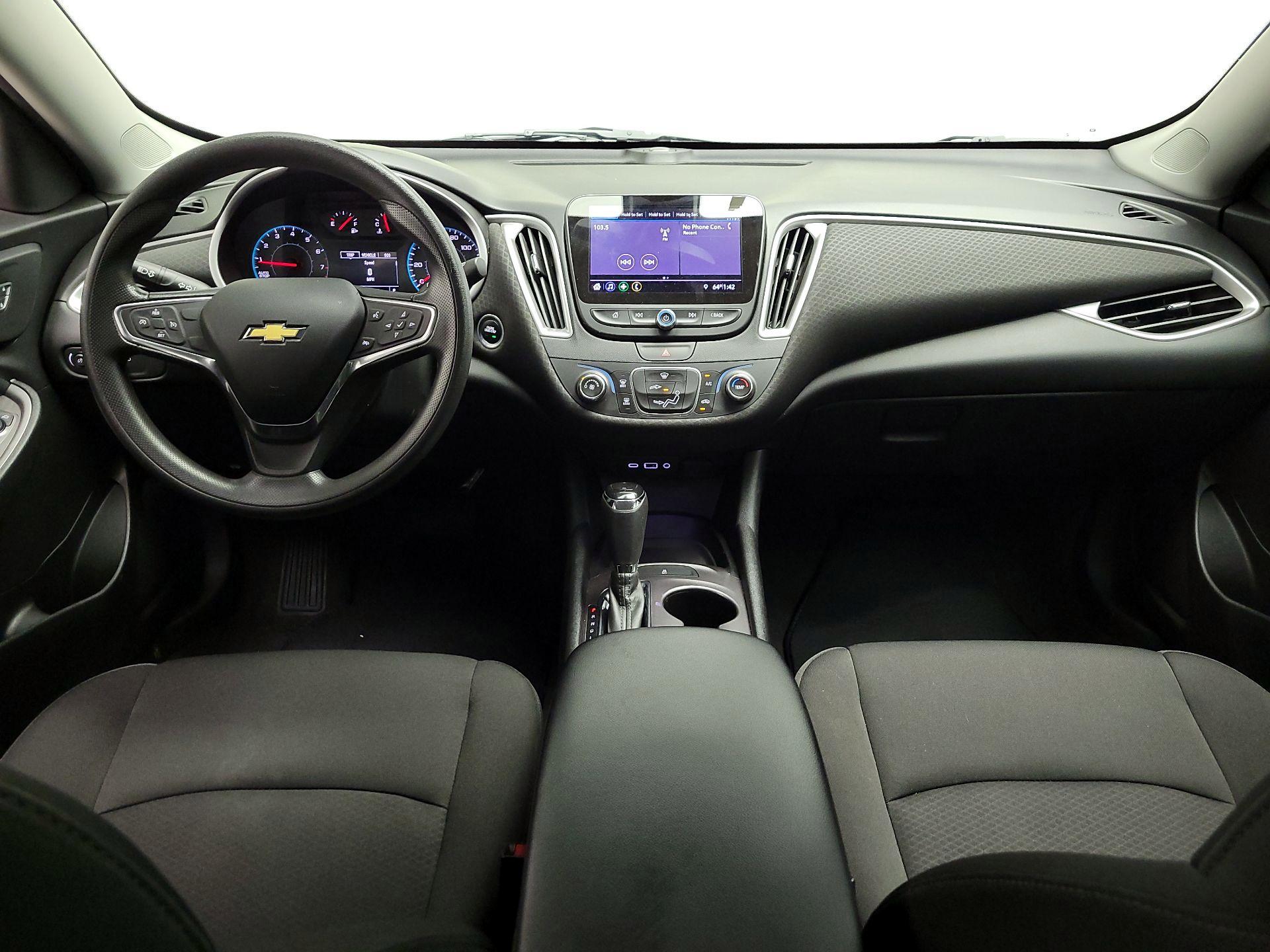 Thumbnail: 2019 Chevrolet Malibu - 9