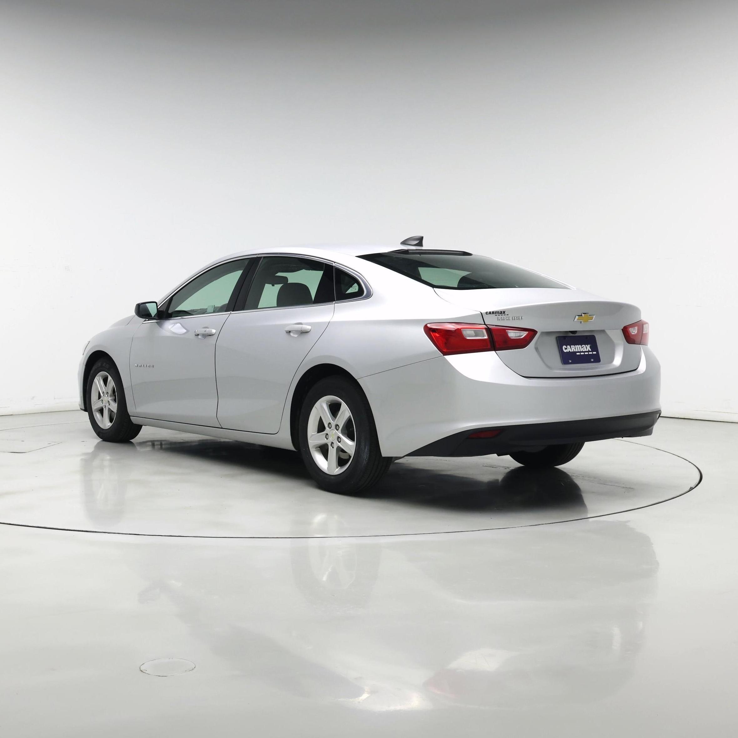 Thumbnail: 2019 Chevrolet Malibu - 2