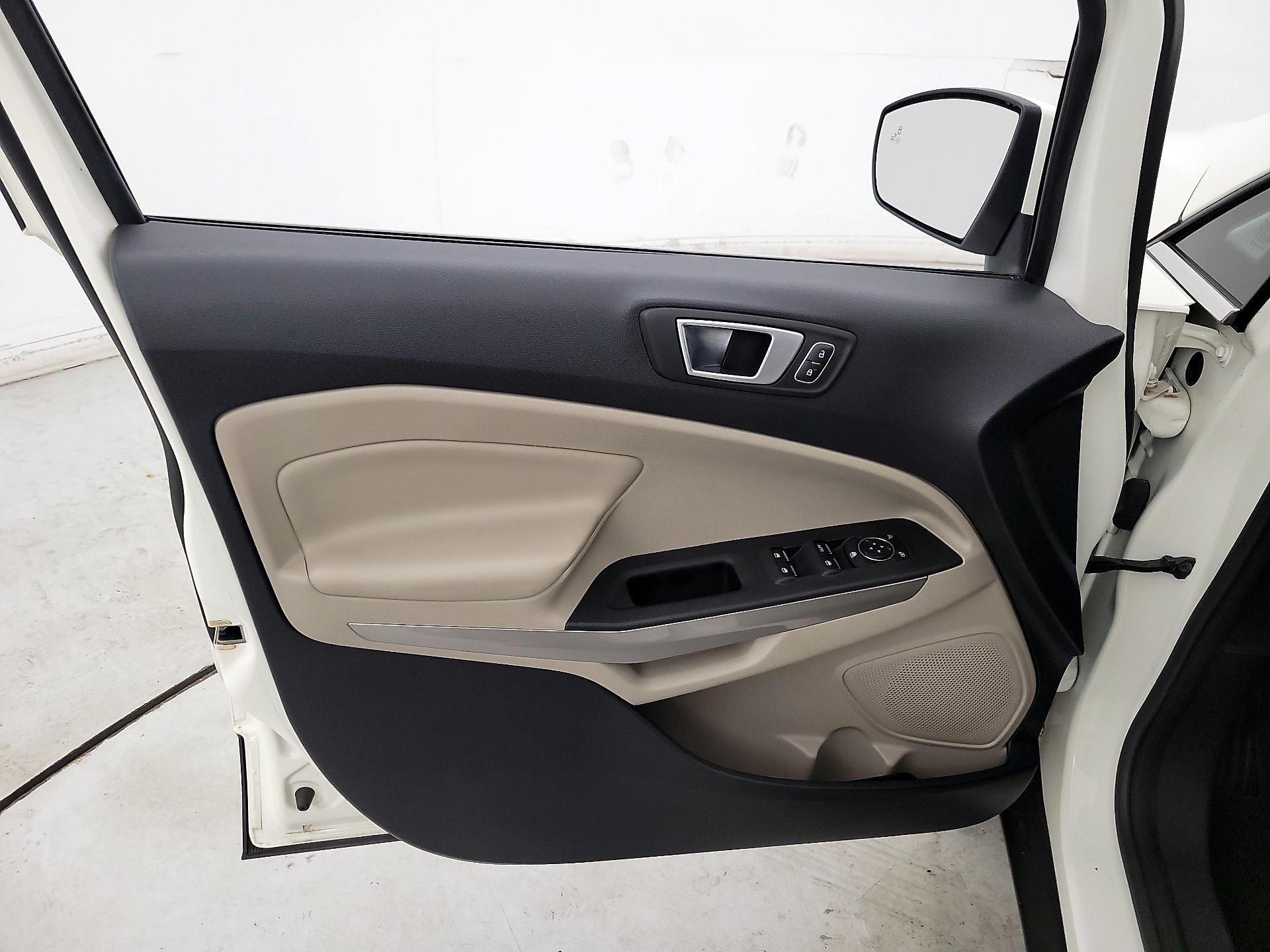 Thumbnail: 2019 Ford EcoSport - 12