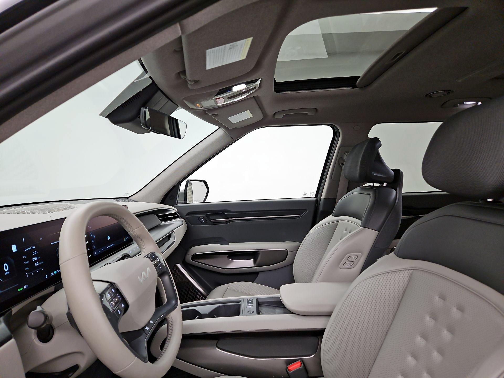 Thumbnail: 2024 Kia EV9 - 20