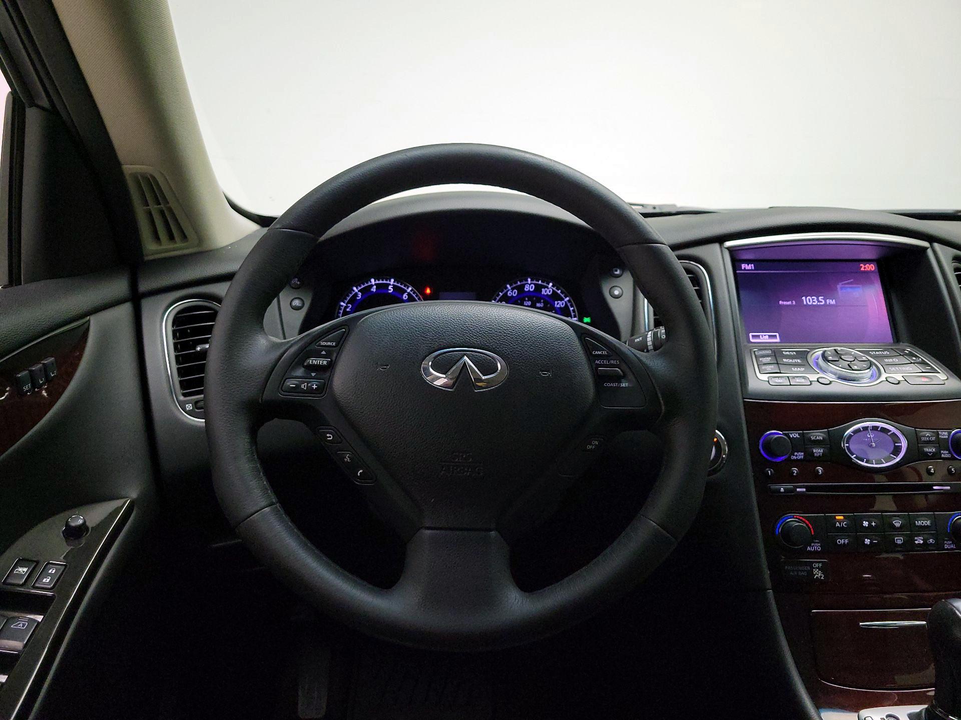 Thumbnail: 2016 INFINITI QX50 - 10