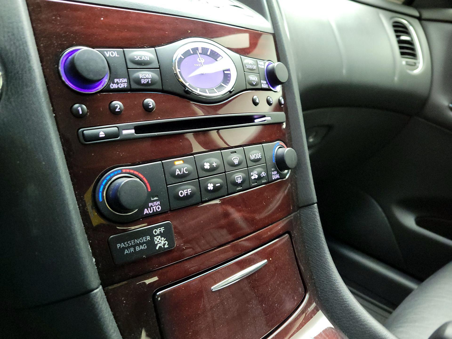 Thumbnail: 2016 INFINITI QX50 - 16