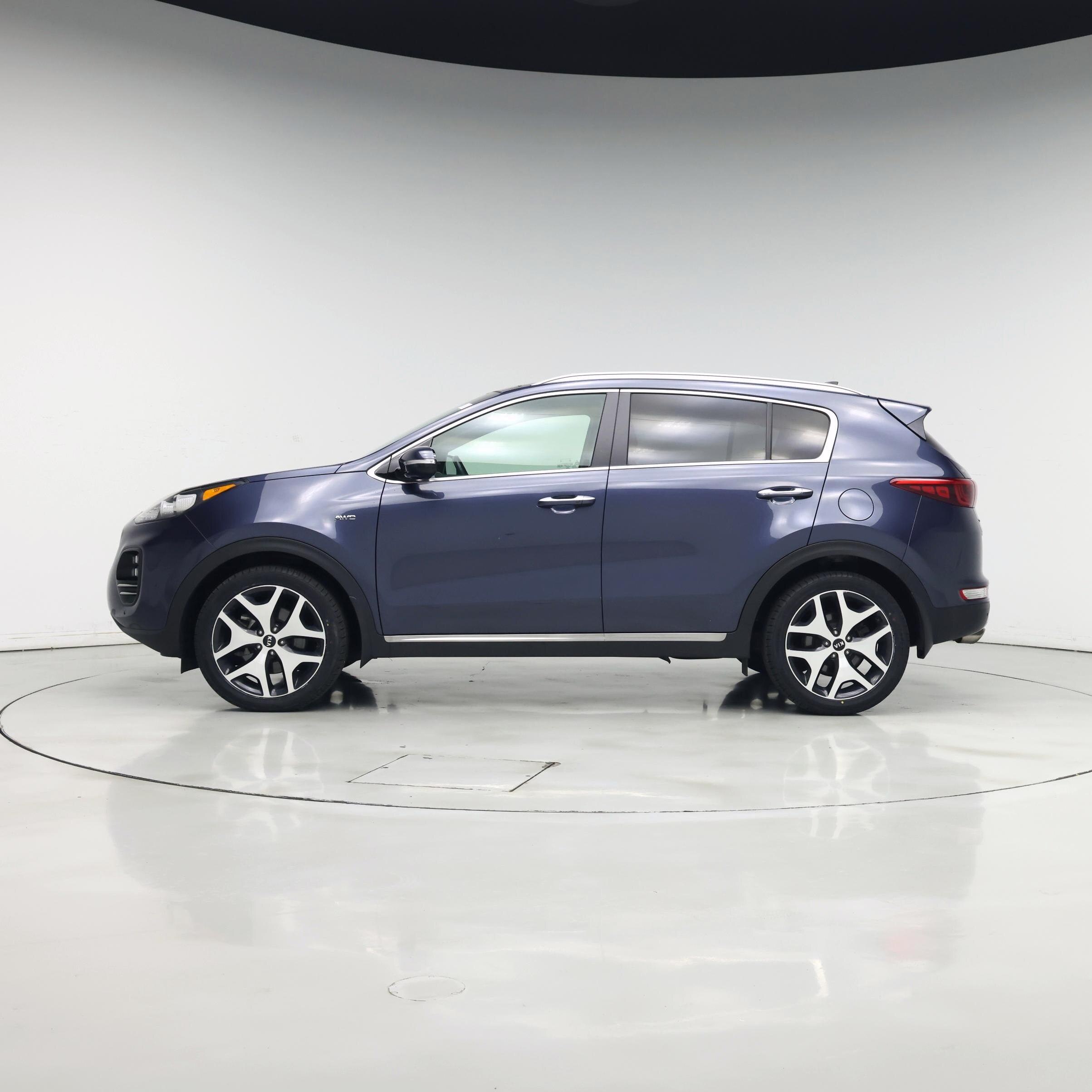 Thumbnail: 2017 Kia Sportage - 3