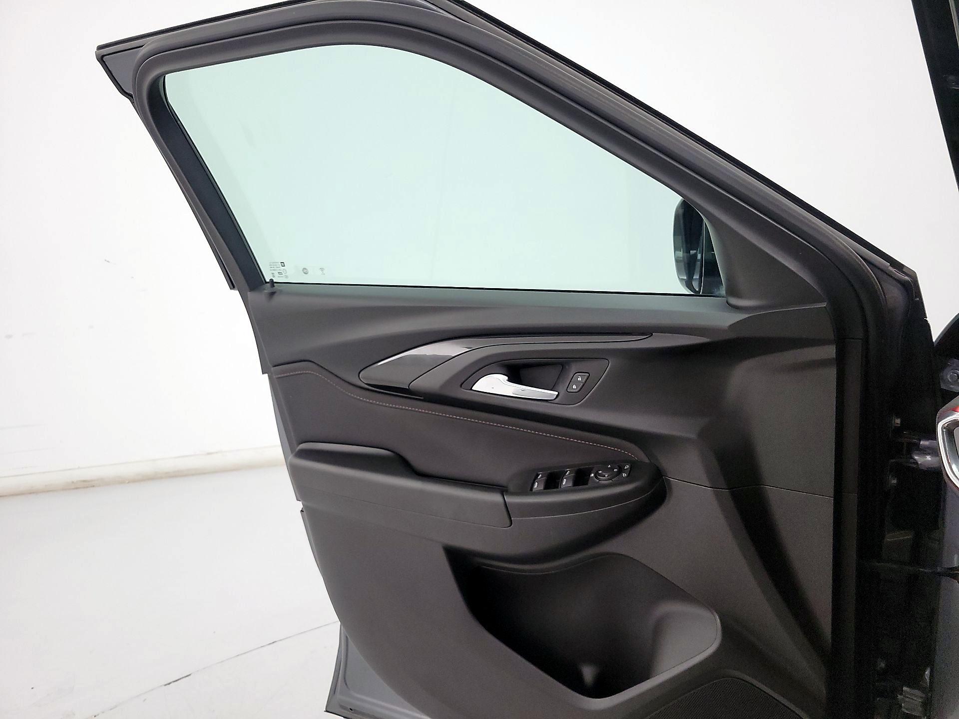 Thumbnail: 2021 Chevrolet TrailBlazer - 12