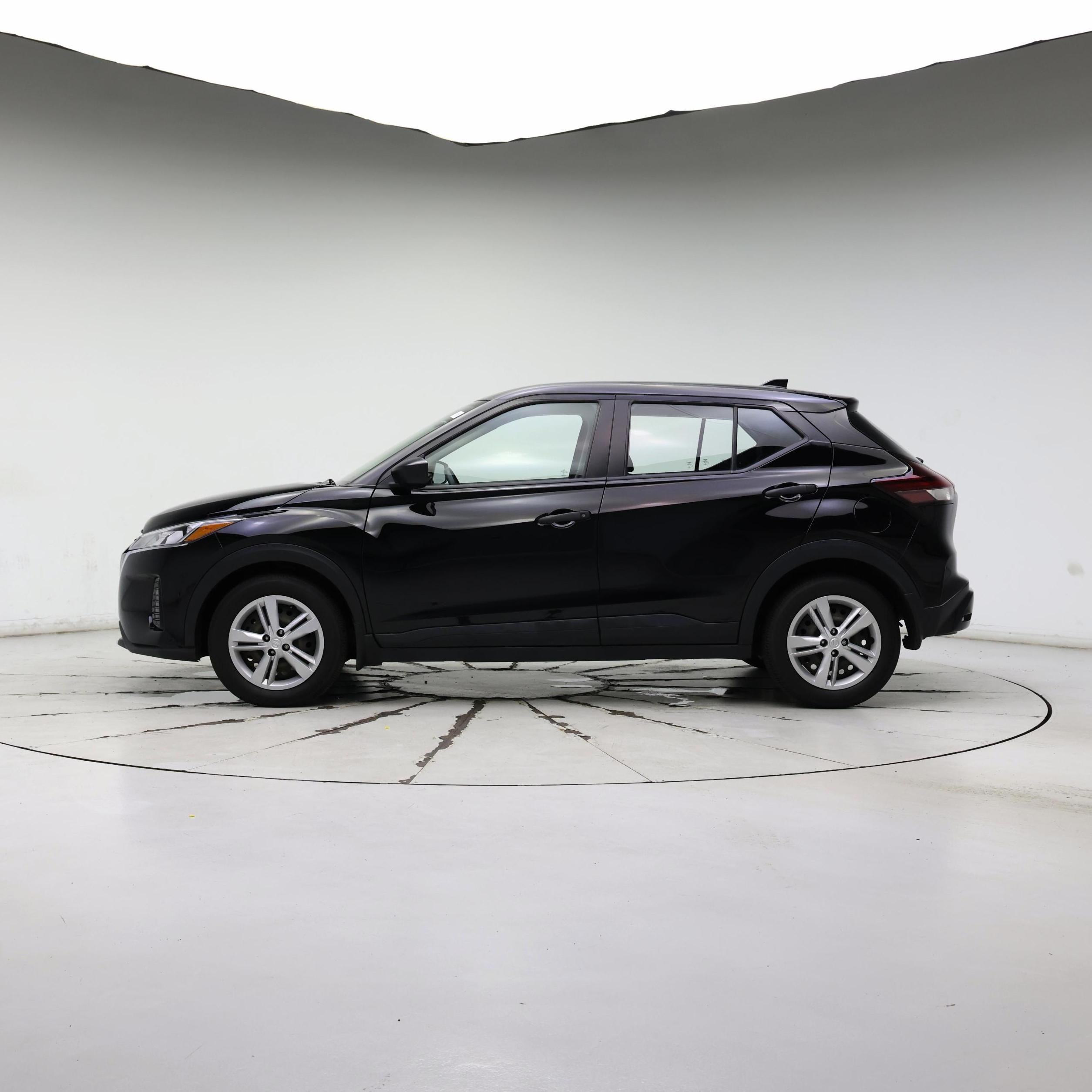 Thumbnail: 2022 Nissan Kicks - 3