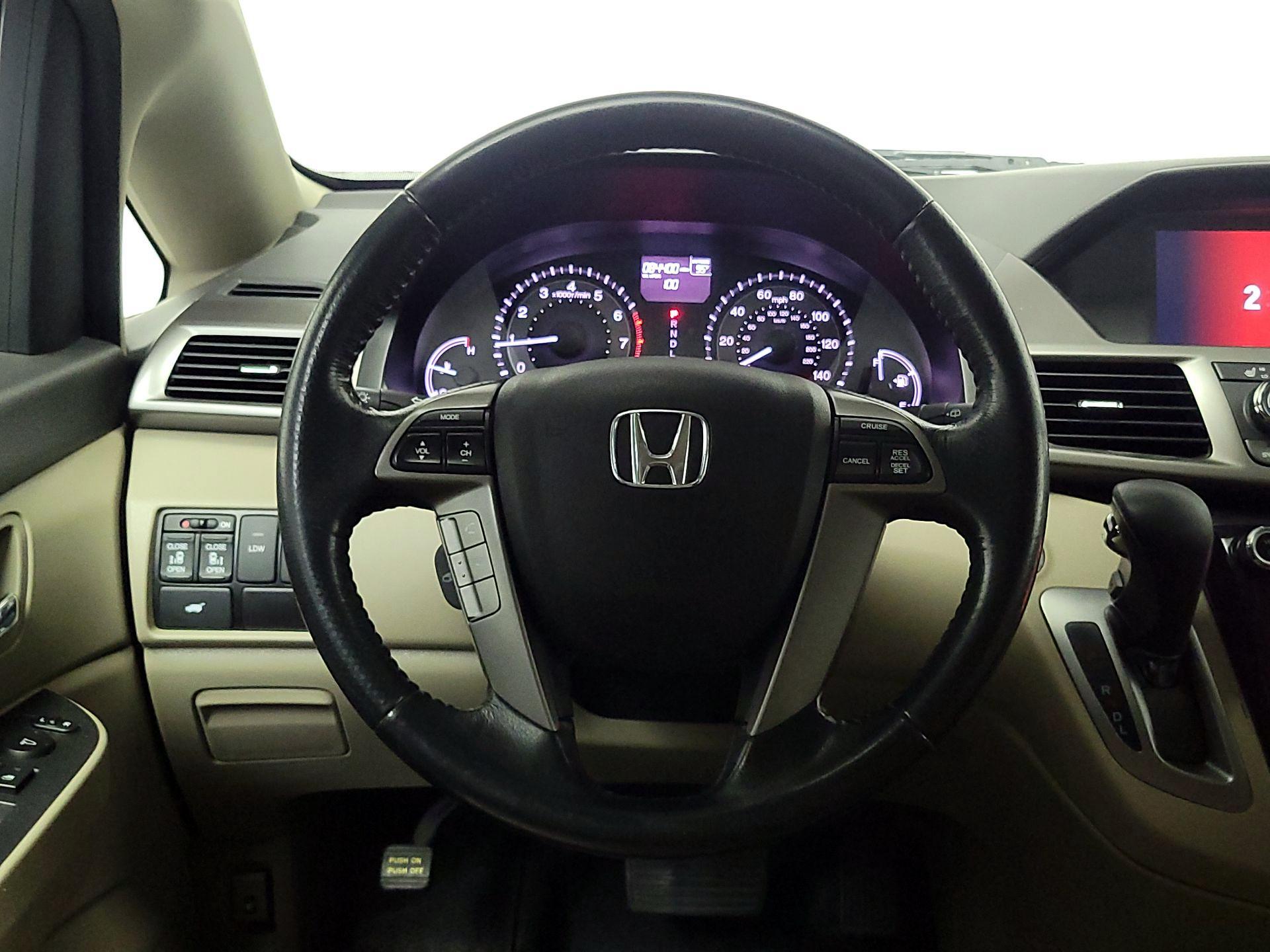 Thumbnail: 2016 Honda Odyssey - 10