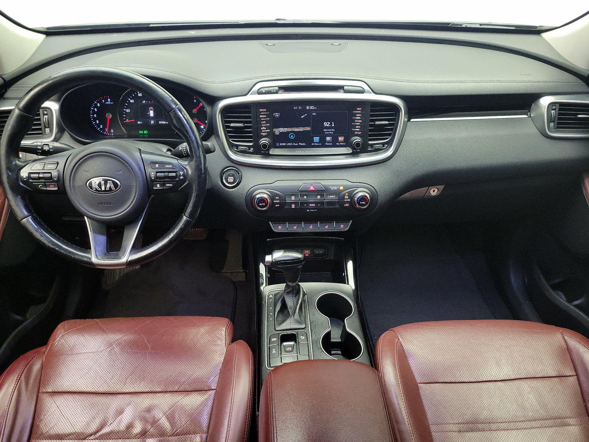 Thumbnail: 2017 Kia Sorento - 9