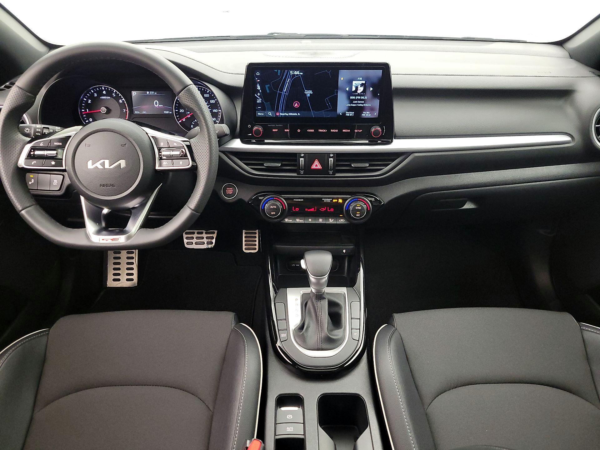 Thumbnail: 2024 Kia Forte - 9