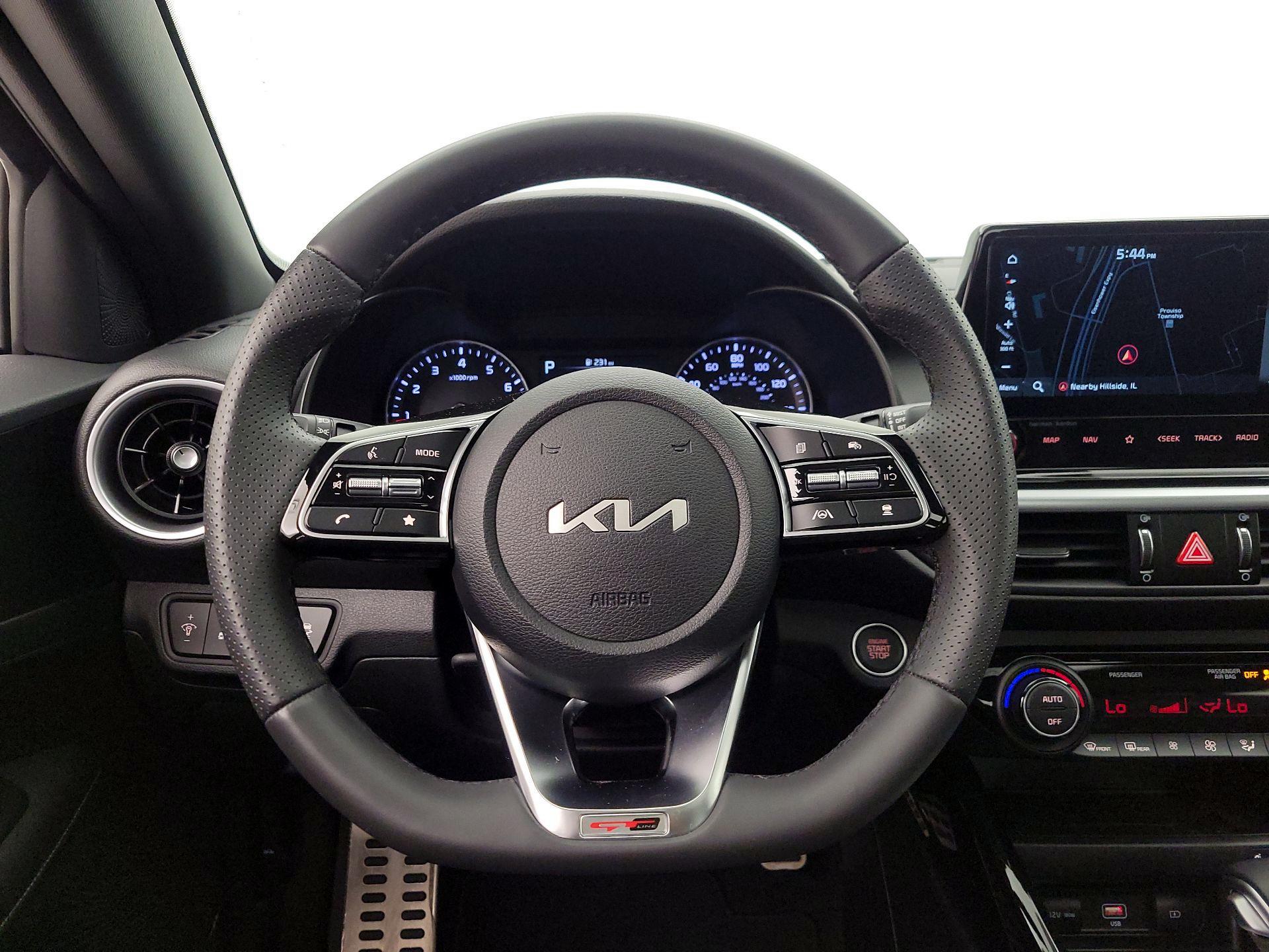 Thumbnail: 2024 Kia Forte - 10