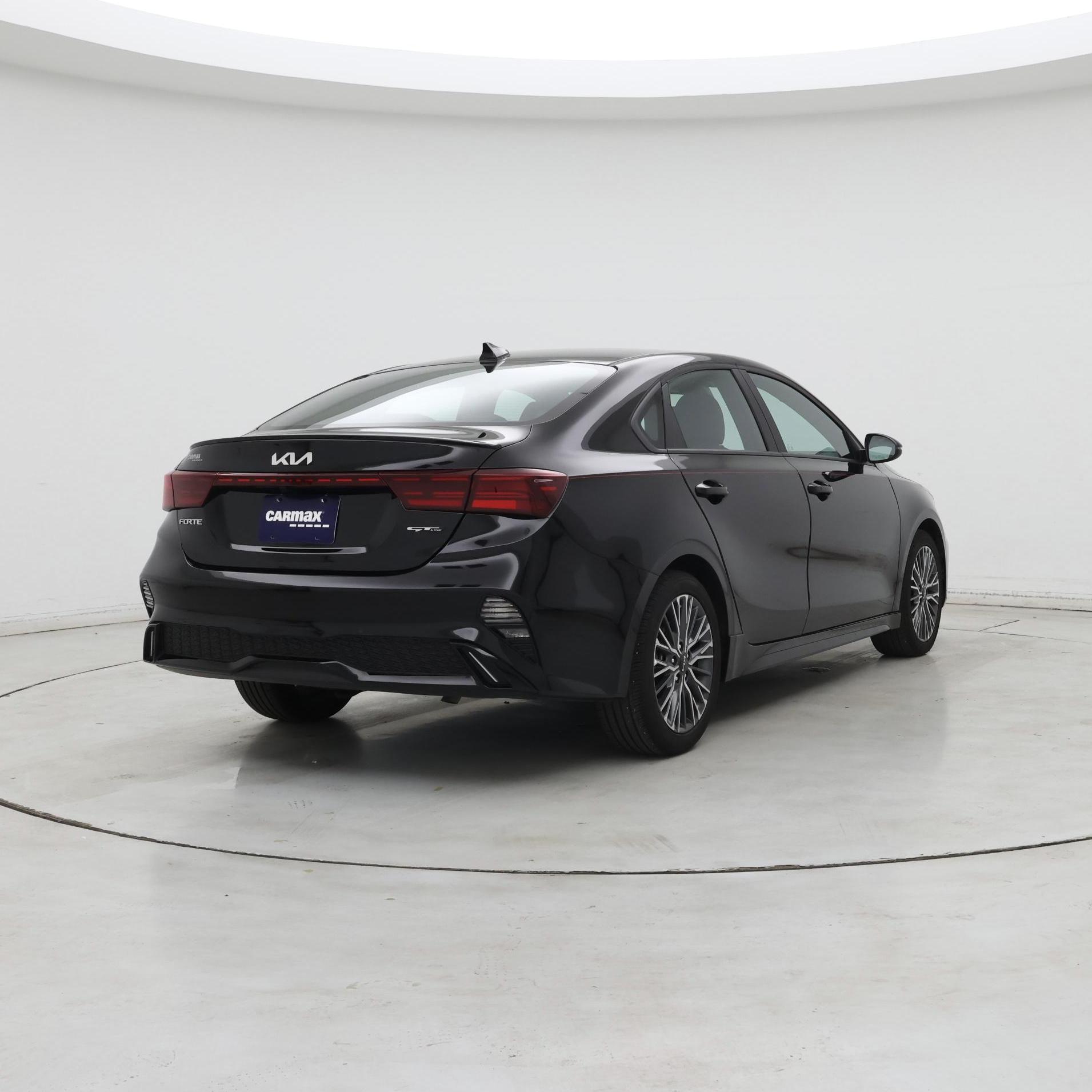 Thumbnail: 2024 Kia Forte - 8