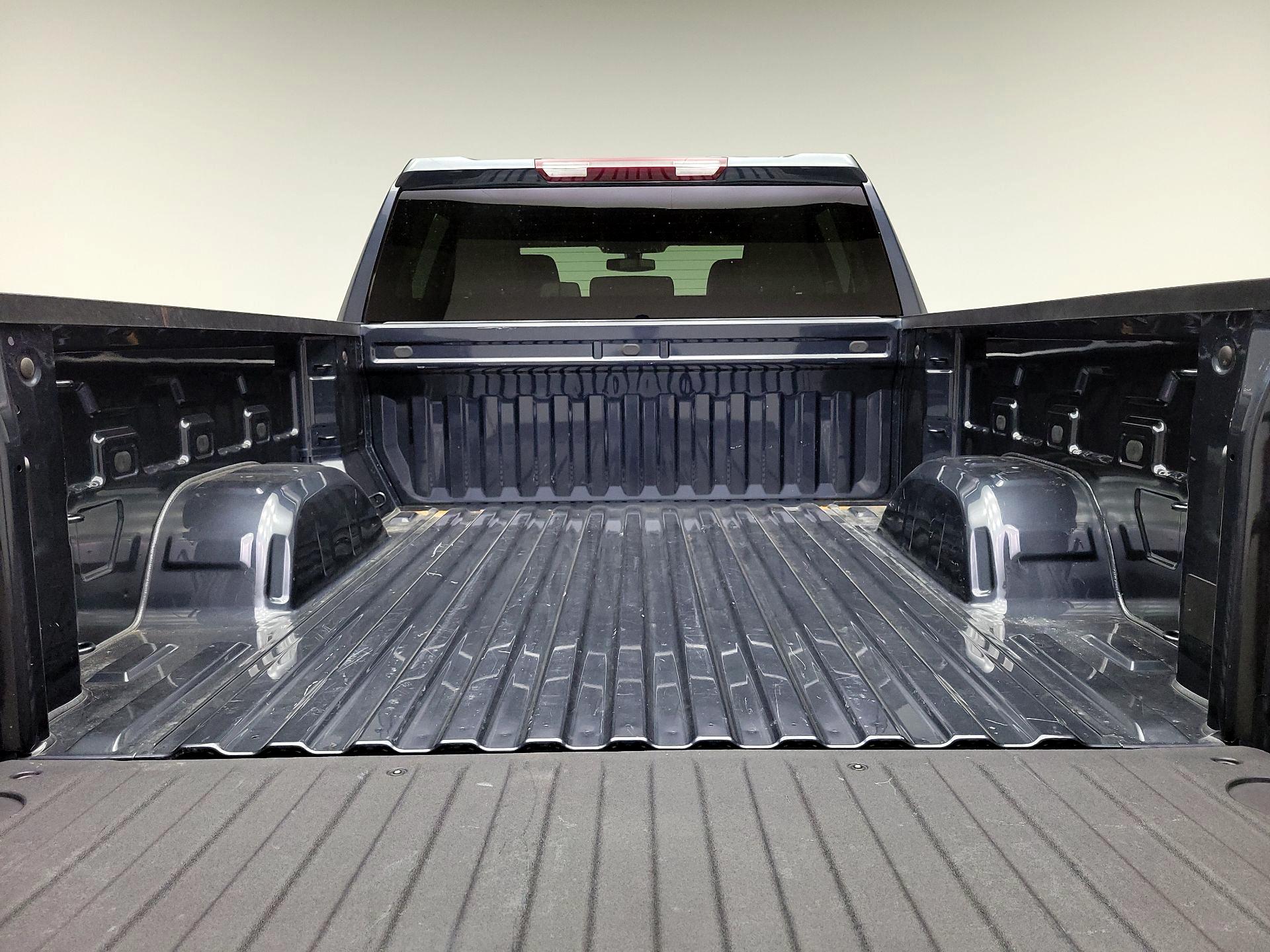 Thumbnail: 2021 Chevrolet Silverado 1500 - 20