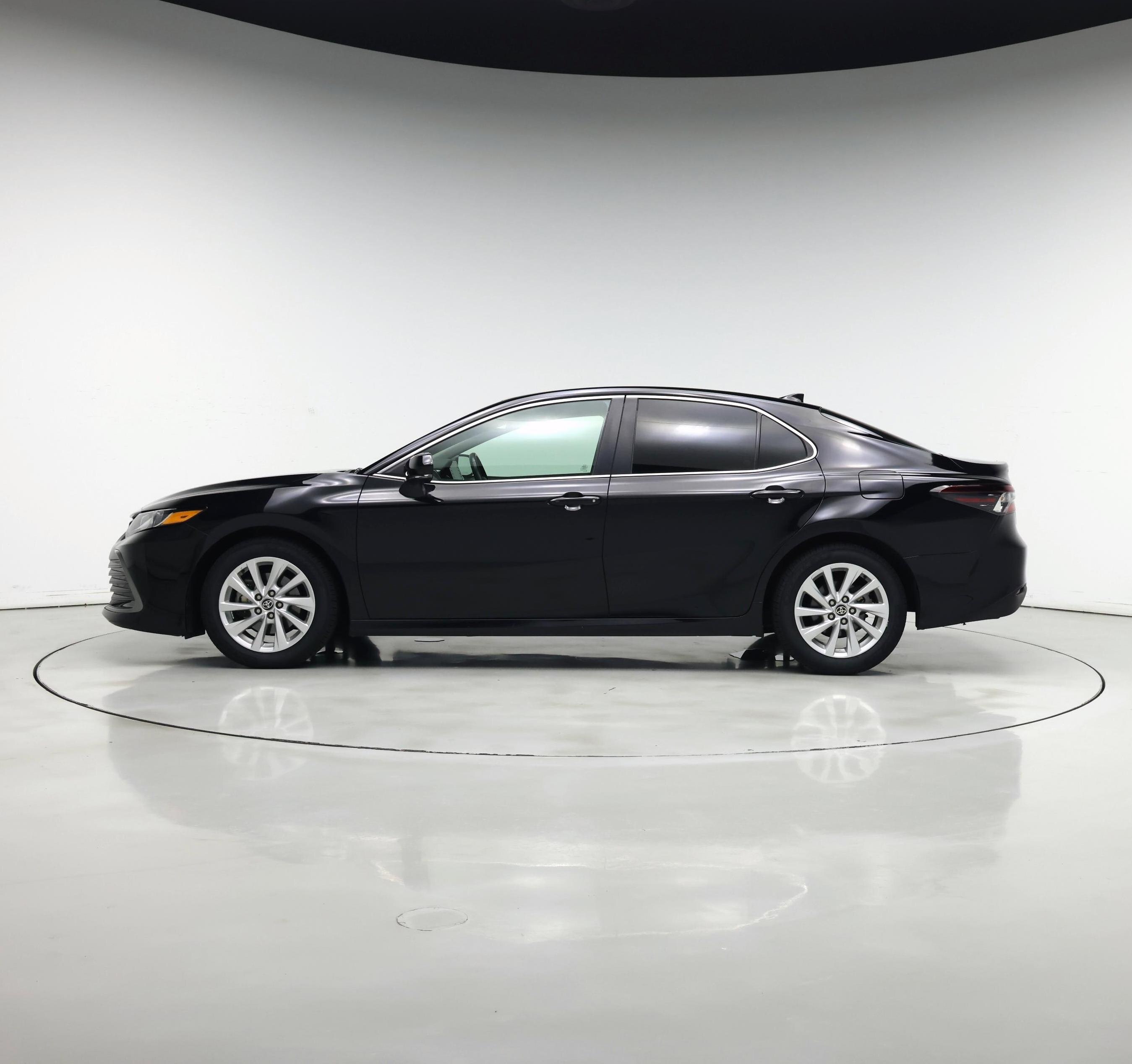 Thumbnail: 2023 Toyota Camry - 3