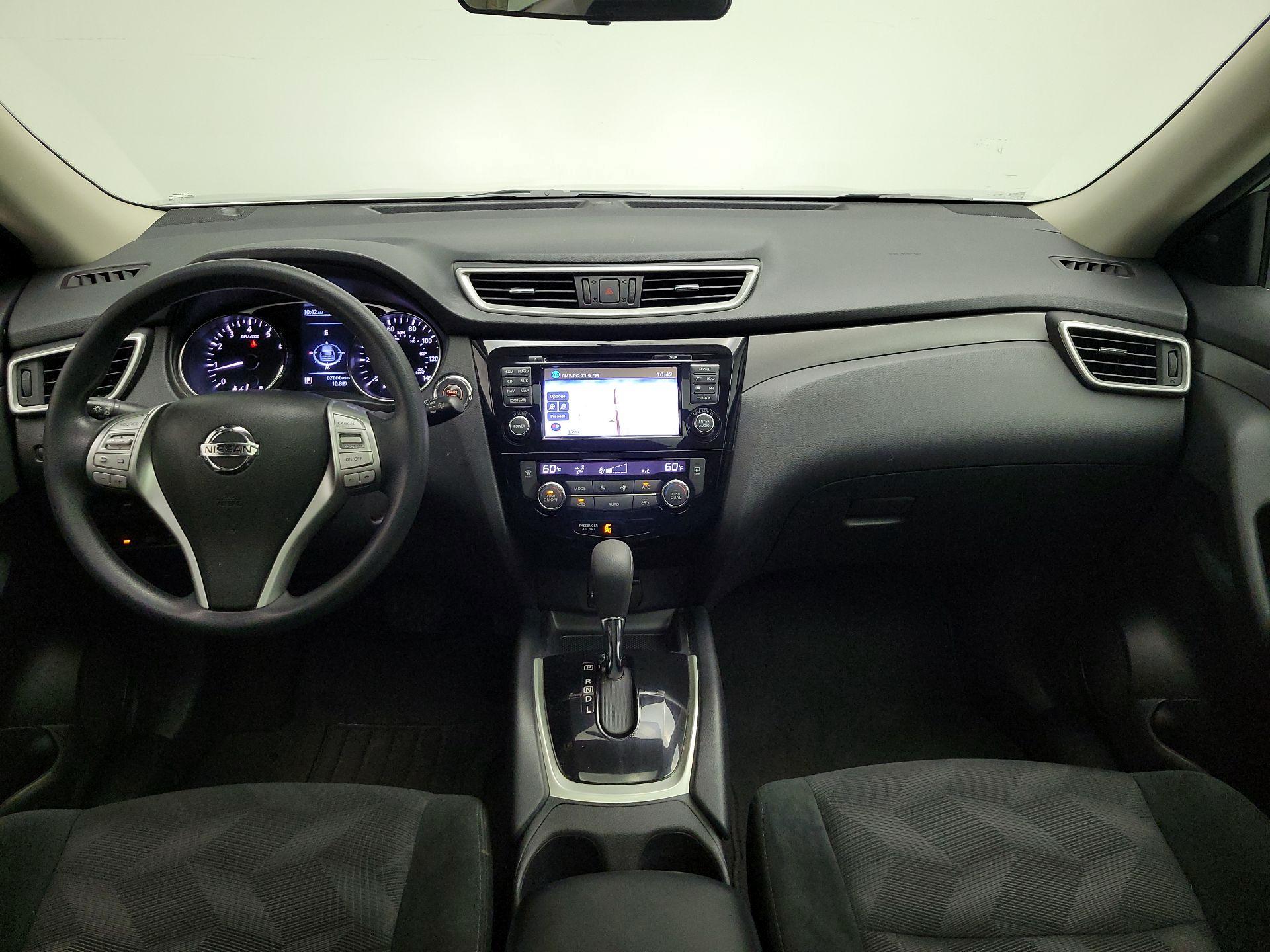 Thumbnail: 2016 Nissan Rogue - 9