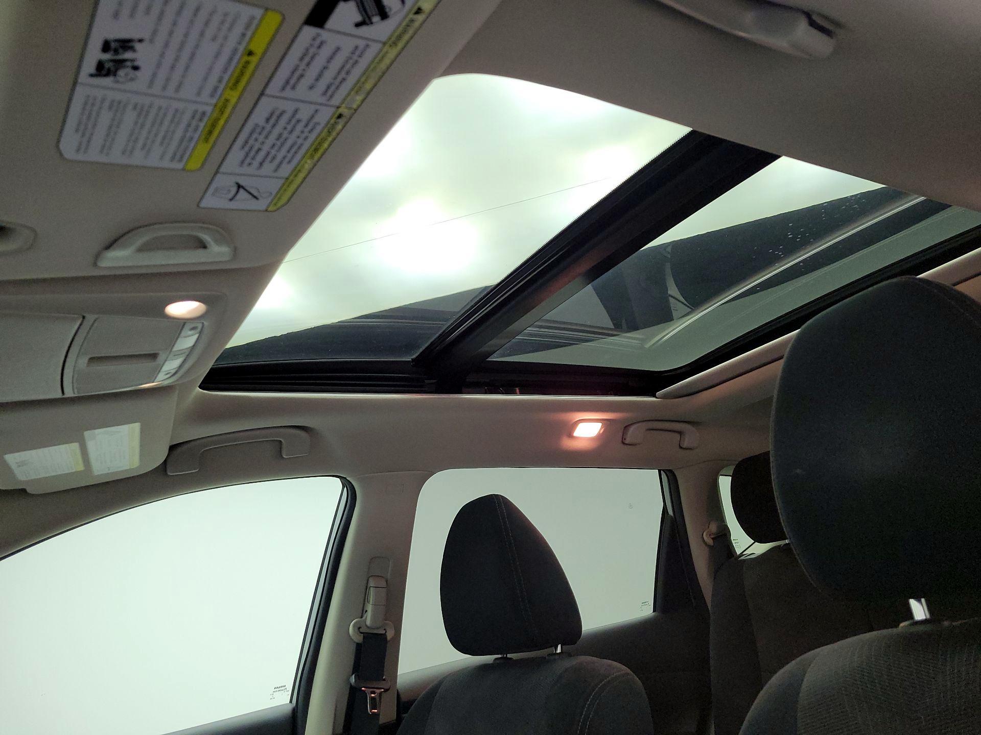 Thumbnail: 2016 Nissan Rogue - 20