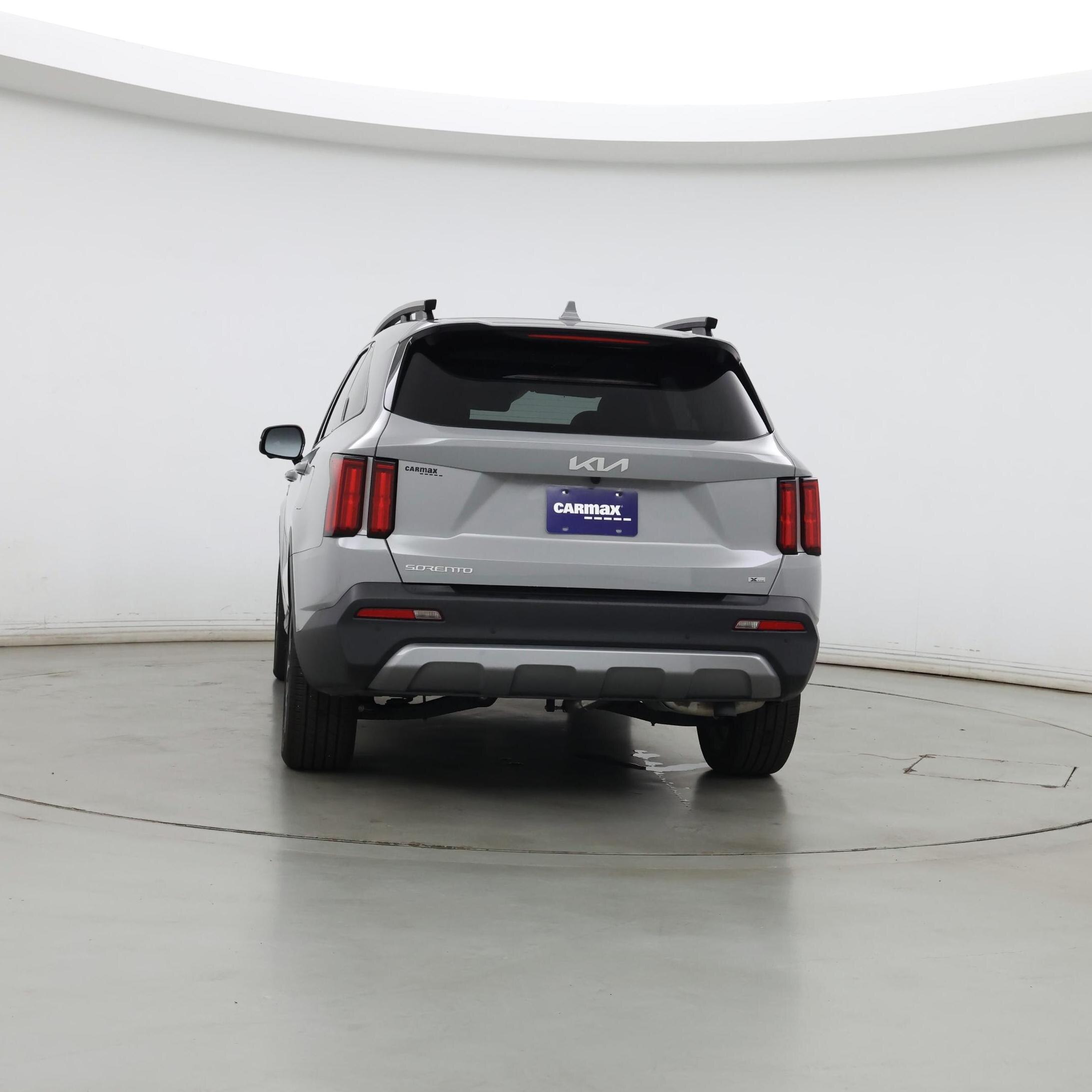Thumbnail: 2023 Kia Sorento - 6