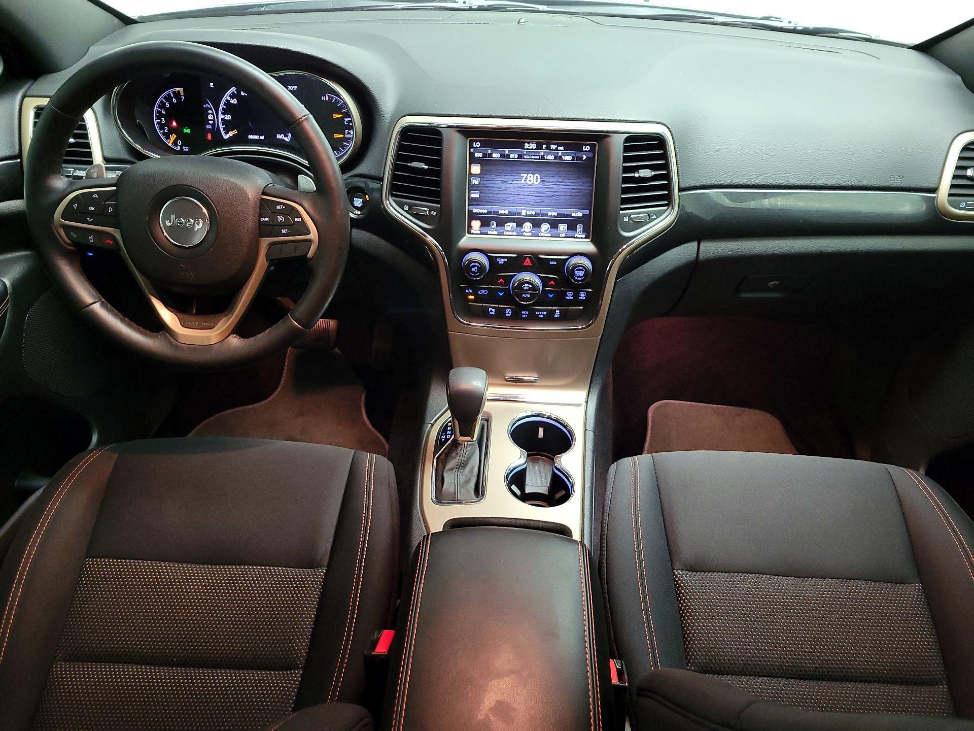 Thumbnail: 2016 Jeep Grand Cherokee - 9