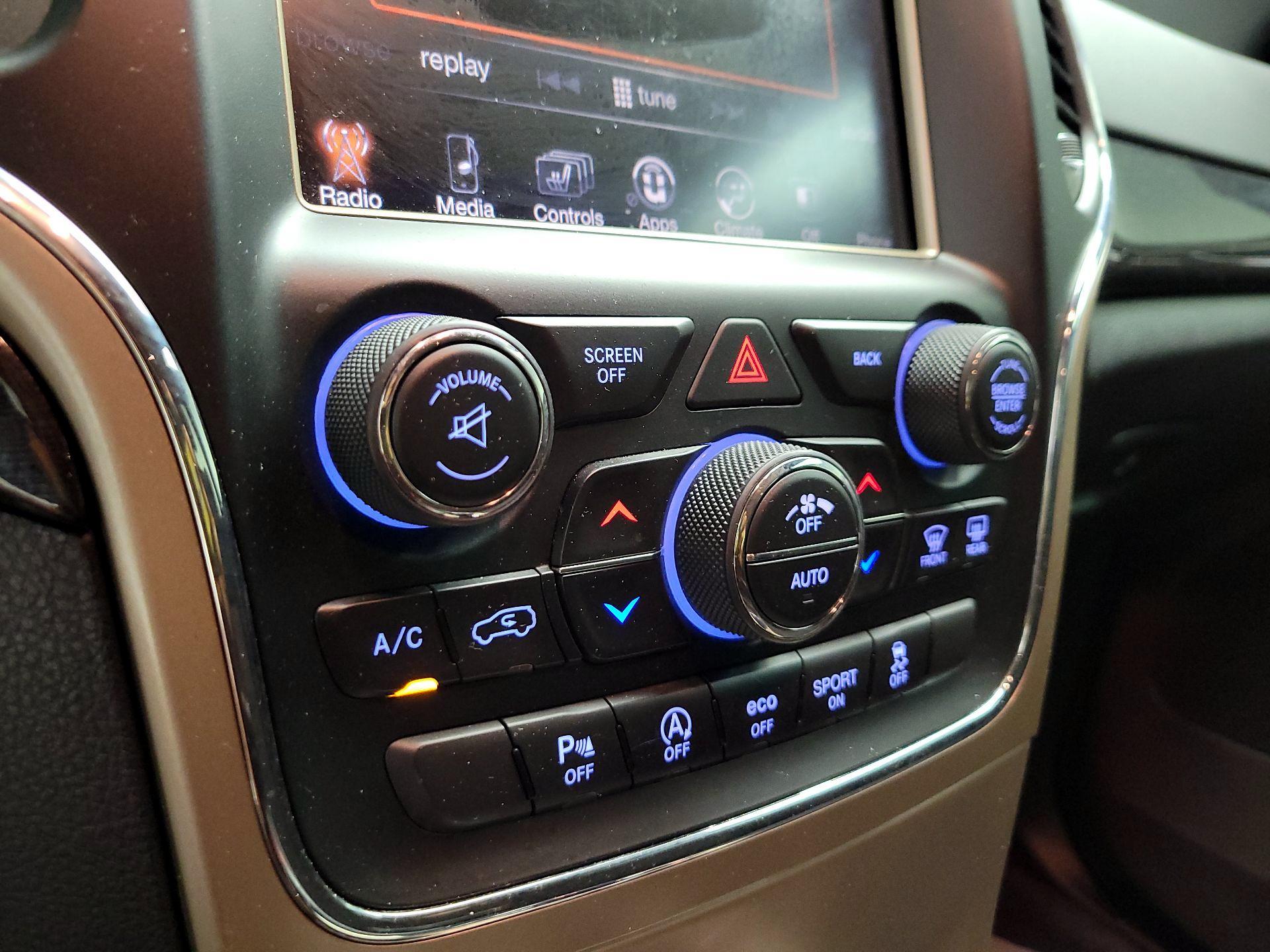 Thumbnail: 2016 Jeep Grand Cherokee - 16