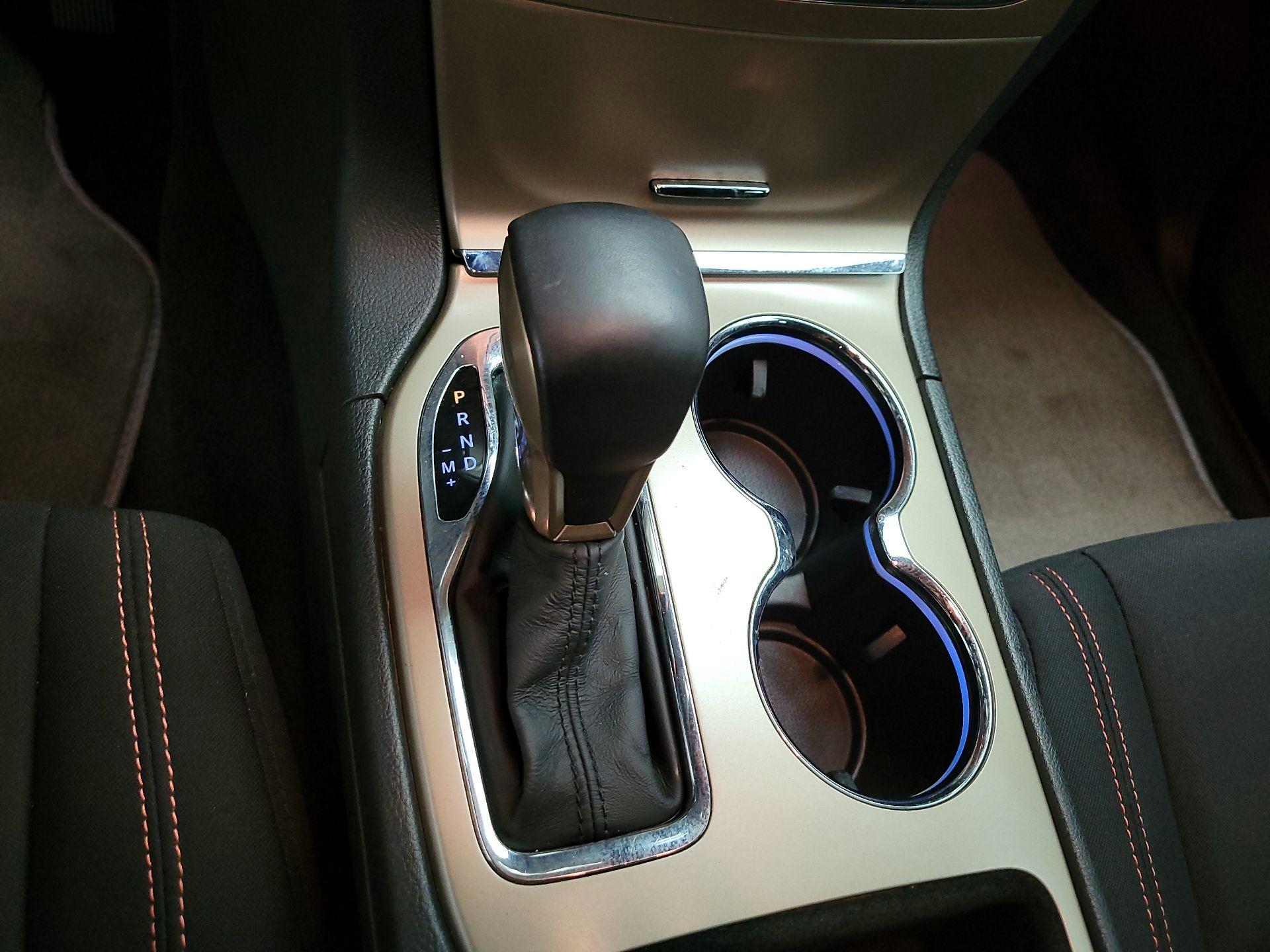 Thumbnail: 2016 Jeep Grand Cherokee - 17