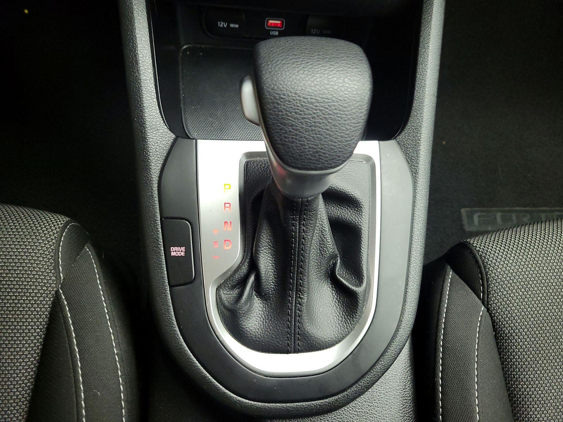 Thumbnail: 2023 Kia Forte - 17