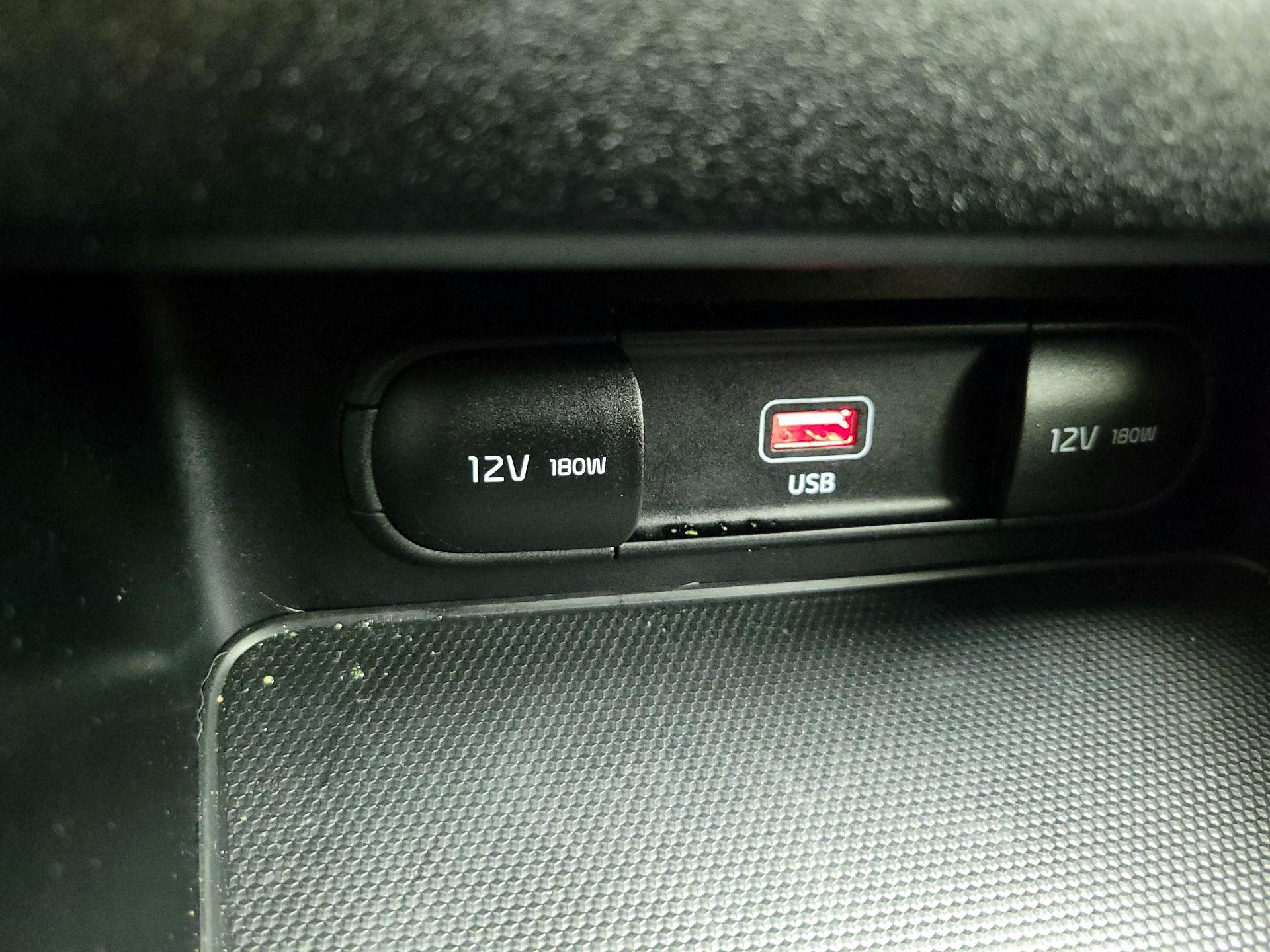 Thumbnail: 2023 Kia Forte - 18