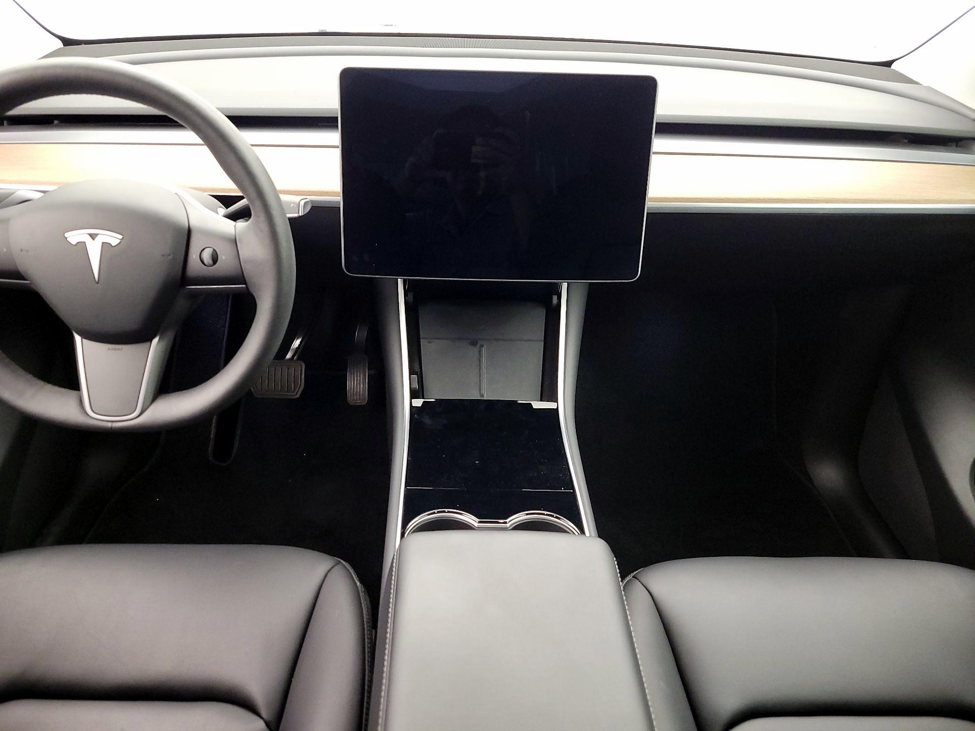 Thumbnail: 2021 Tesla Model Y - 17