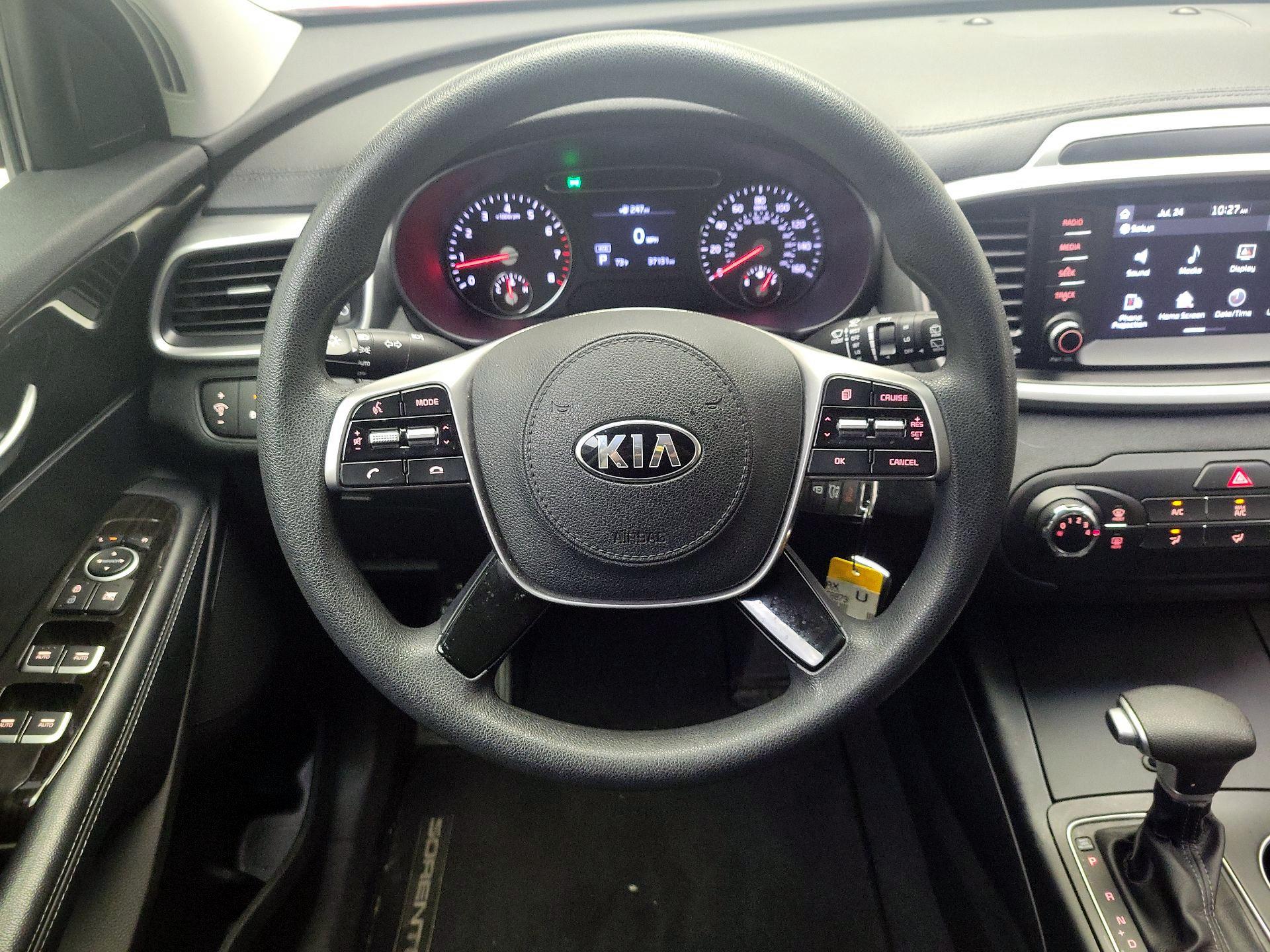 Thumbnail: 2020 Kia Sorento - 10