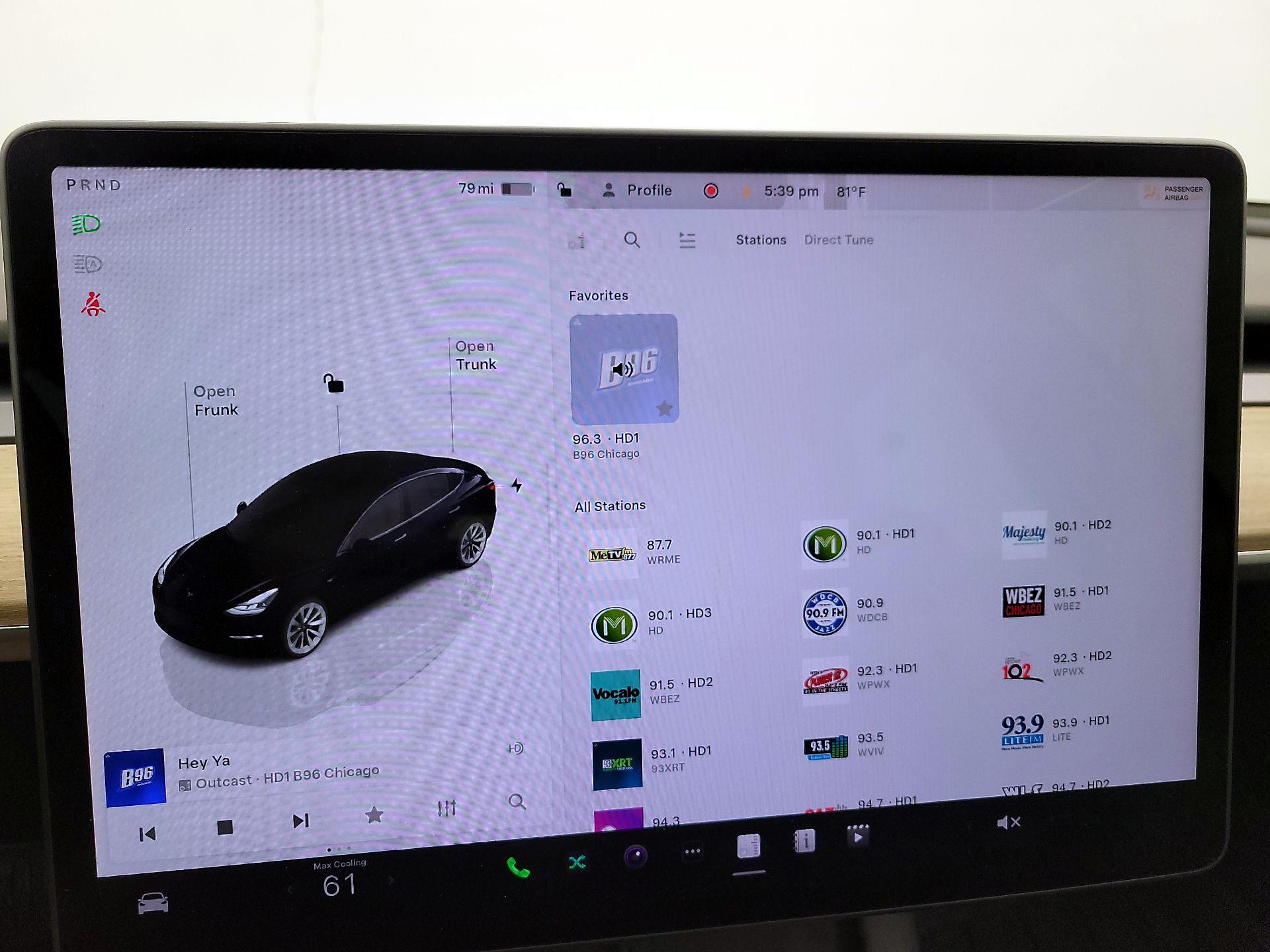 Thumbnail: 2022 Tesla Model 3 - 15