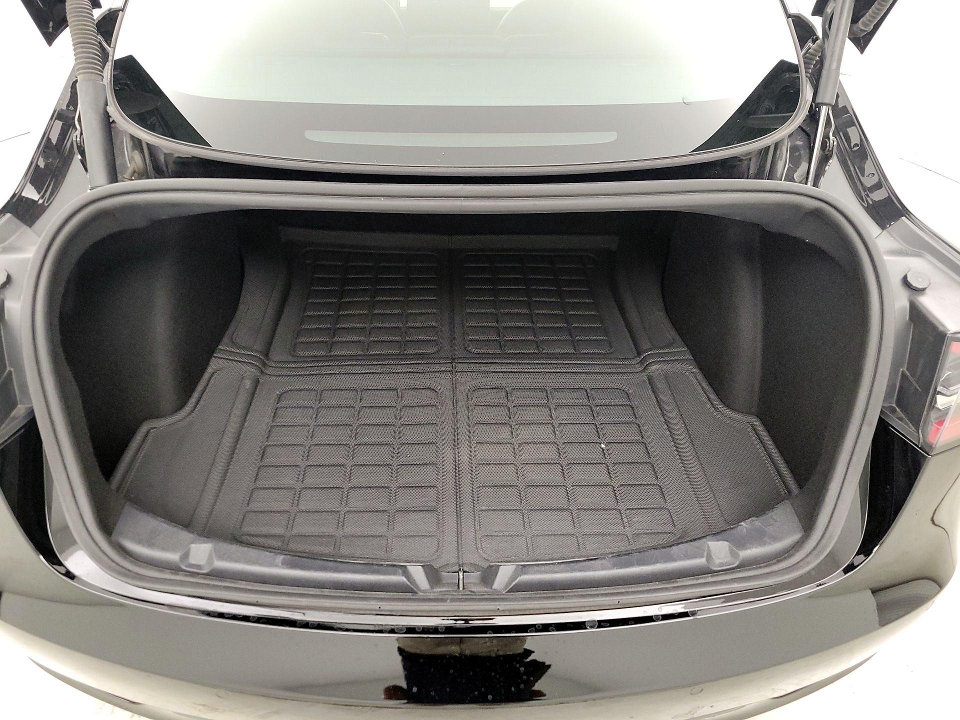 Thumbnail: 2022 Tesla Model 3 - 20
