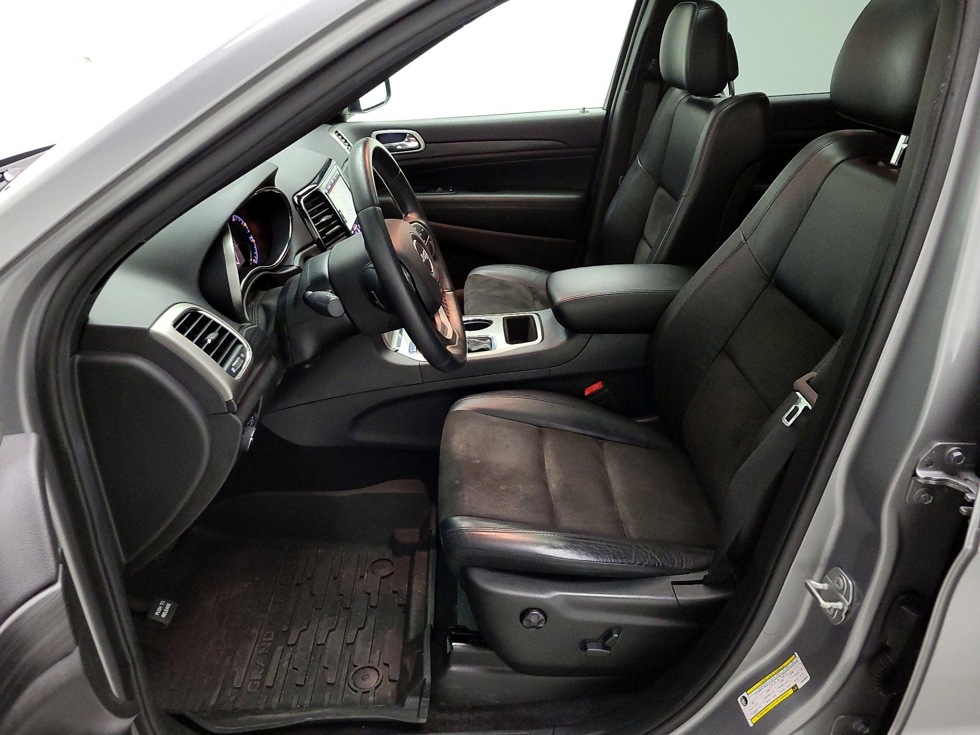 Thumbnail: 2019 Jeep Grand Cherokee - 11