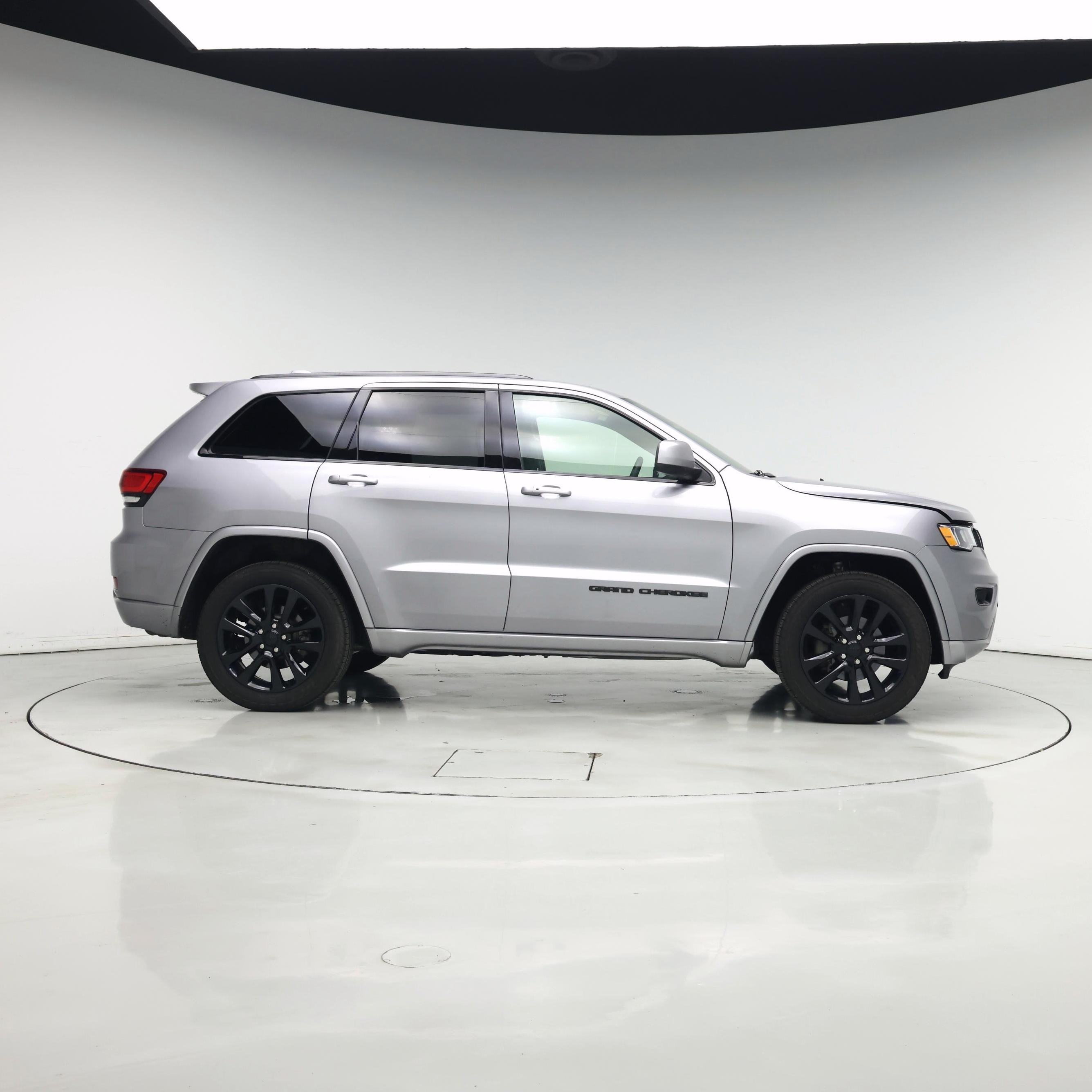 Thumbnail: 2019 Jeep Grand Cherokee - 7