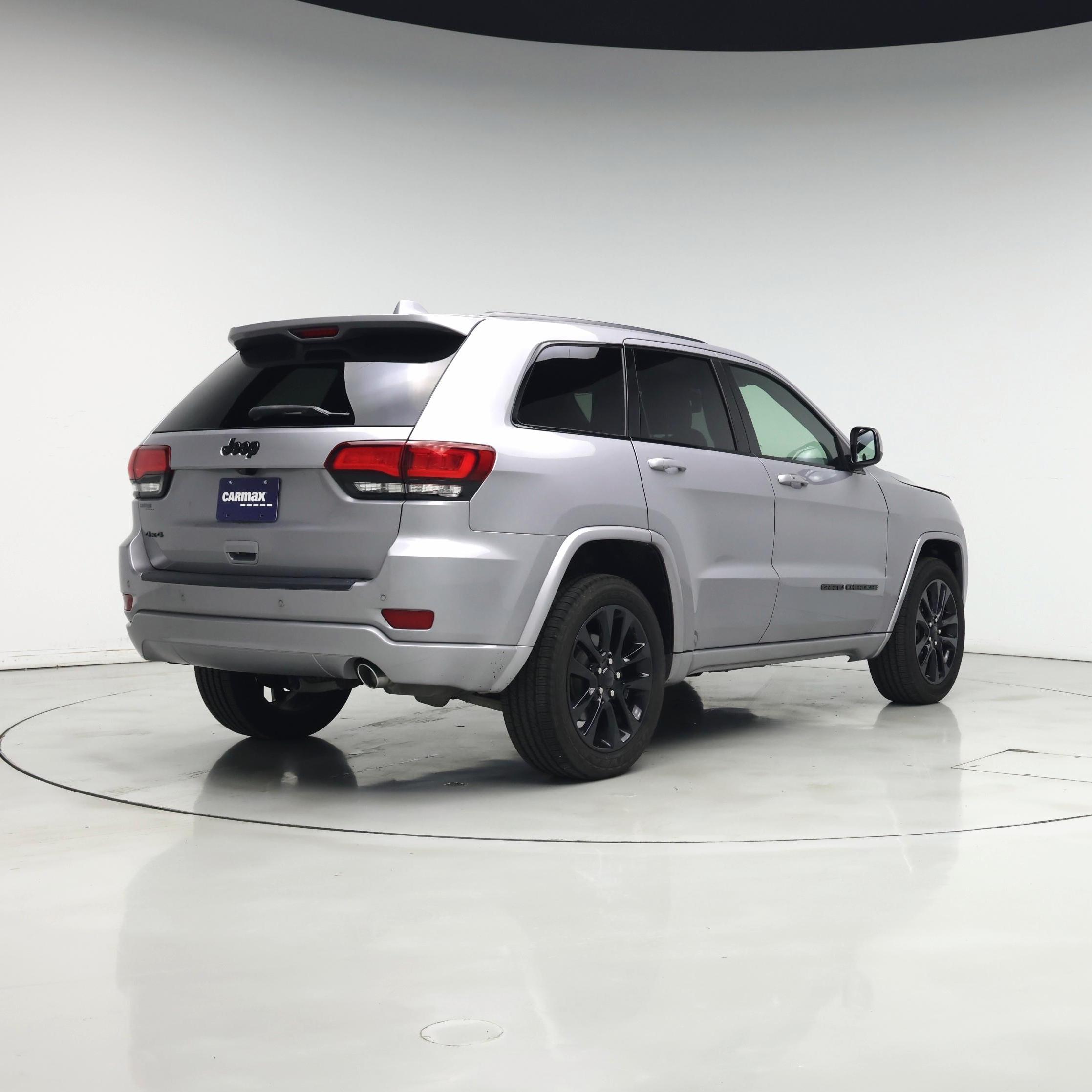Thumbnail: 2019 Jeep Grand Cherokee - 8