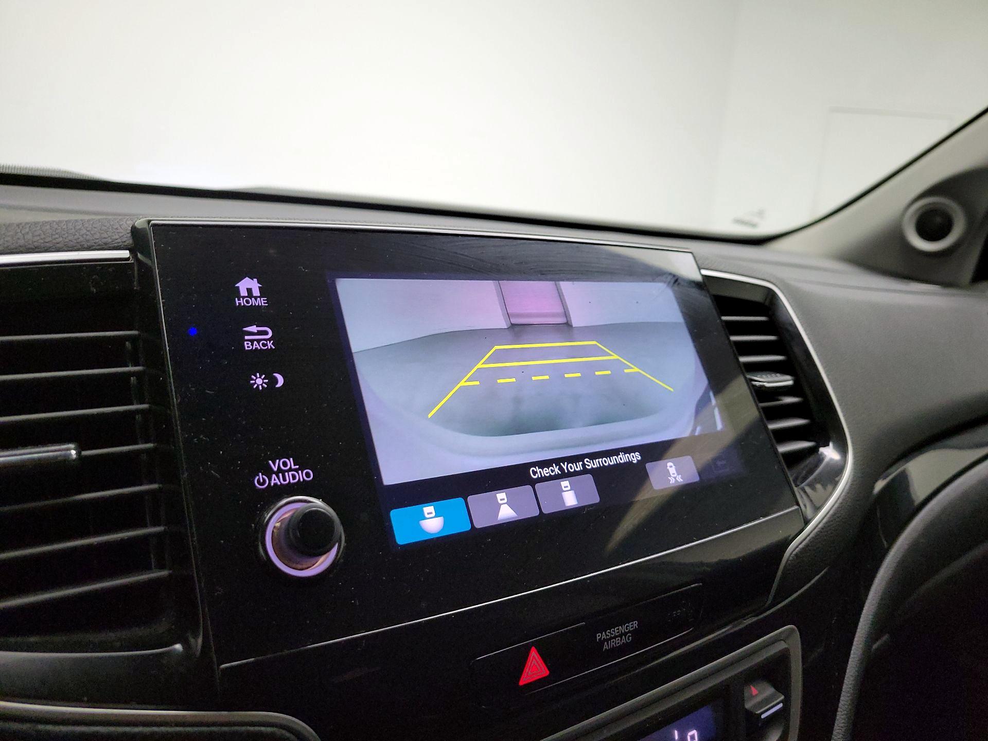 Thumbnail: 2020 Honda Pilot - 15