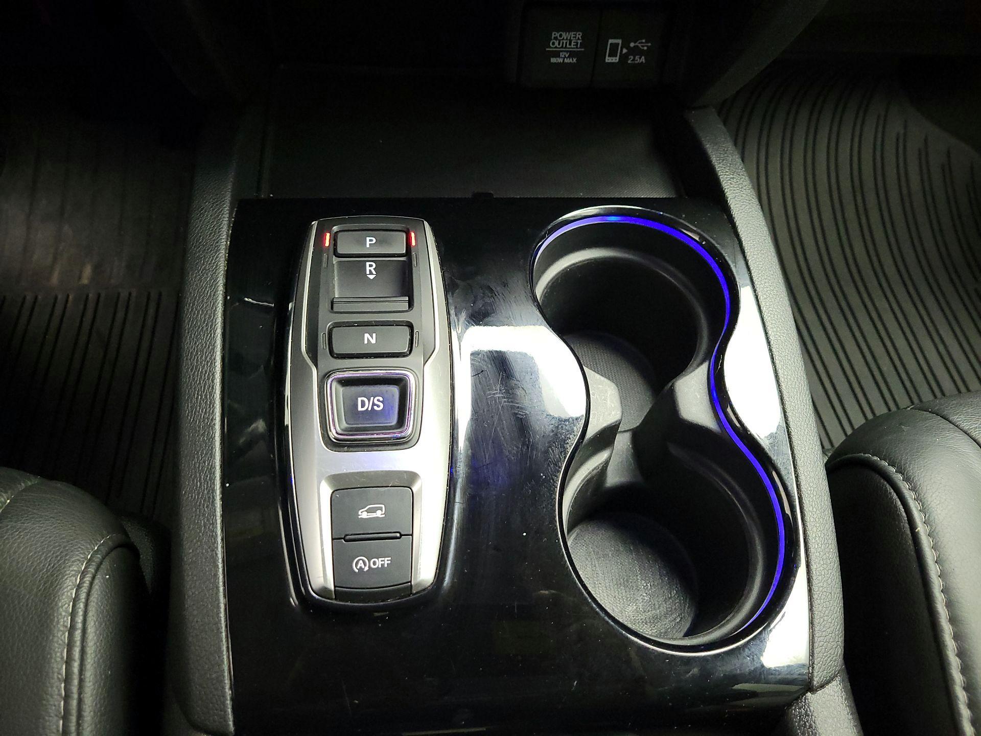 Thumbnail: 2020 Honda Pilot - 18