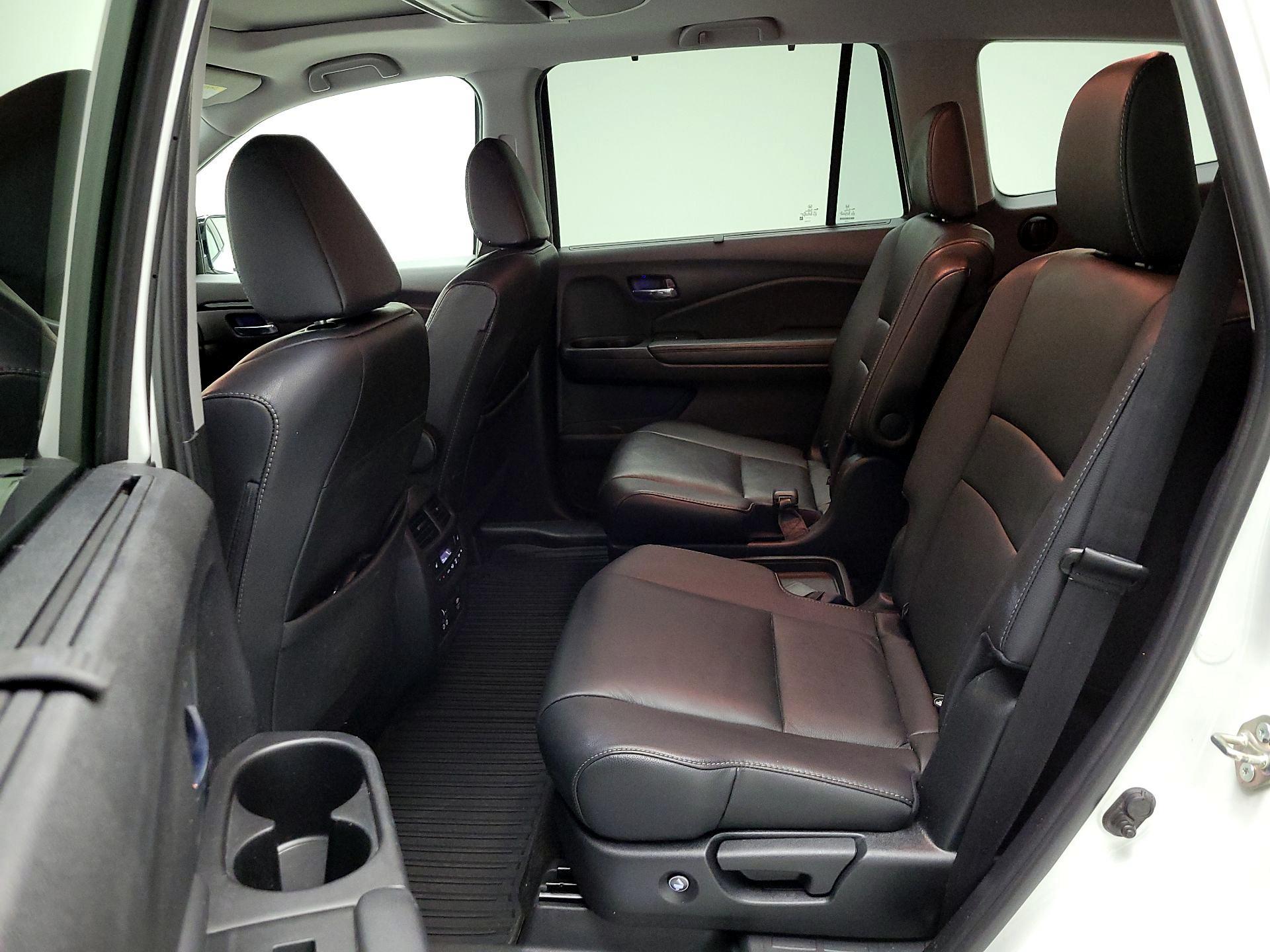 Thumbnail: 2020 Honda Pilot - 20